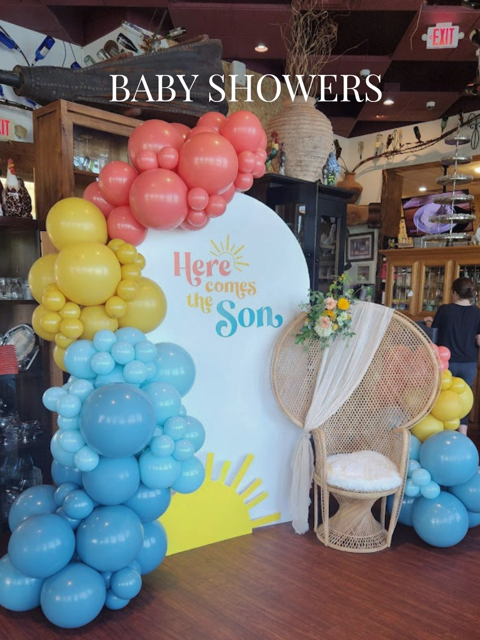 BABY SHOWER BALLOON ARCH AND BACKDROP WITH CHAIR