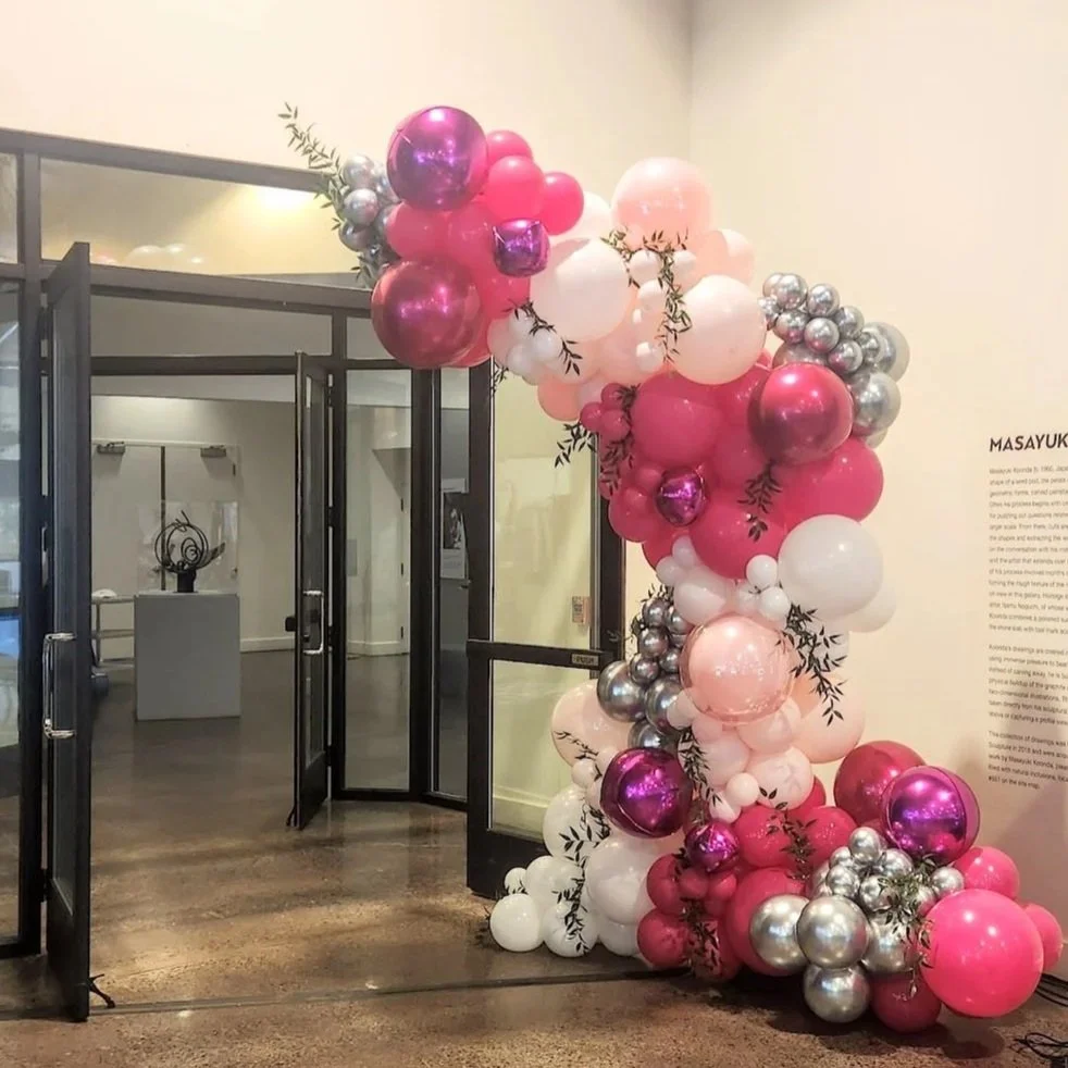 entryway garland.jpg