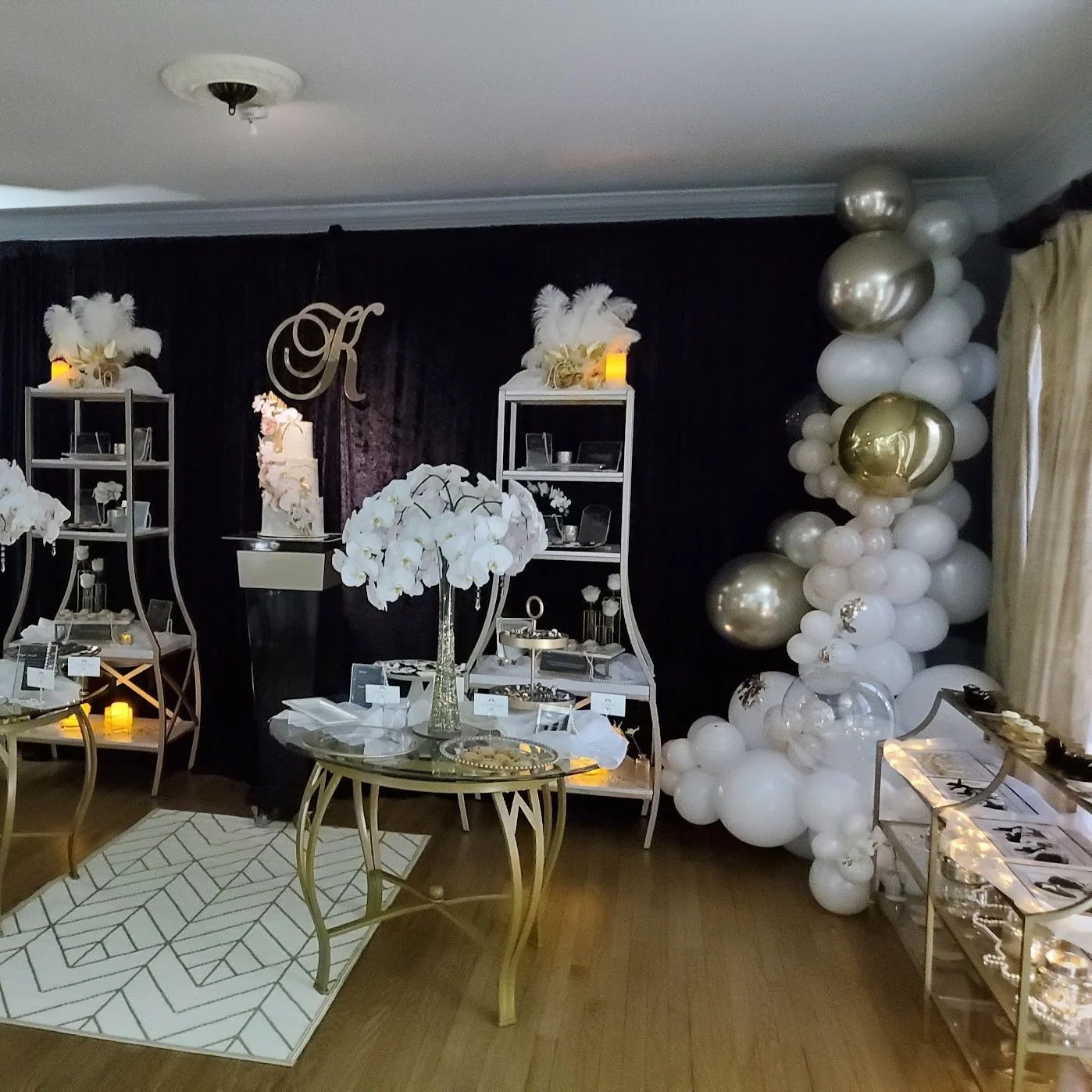 dessert dining room.jpg