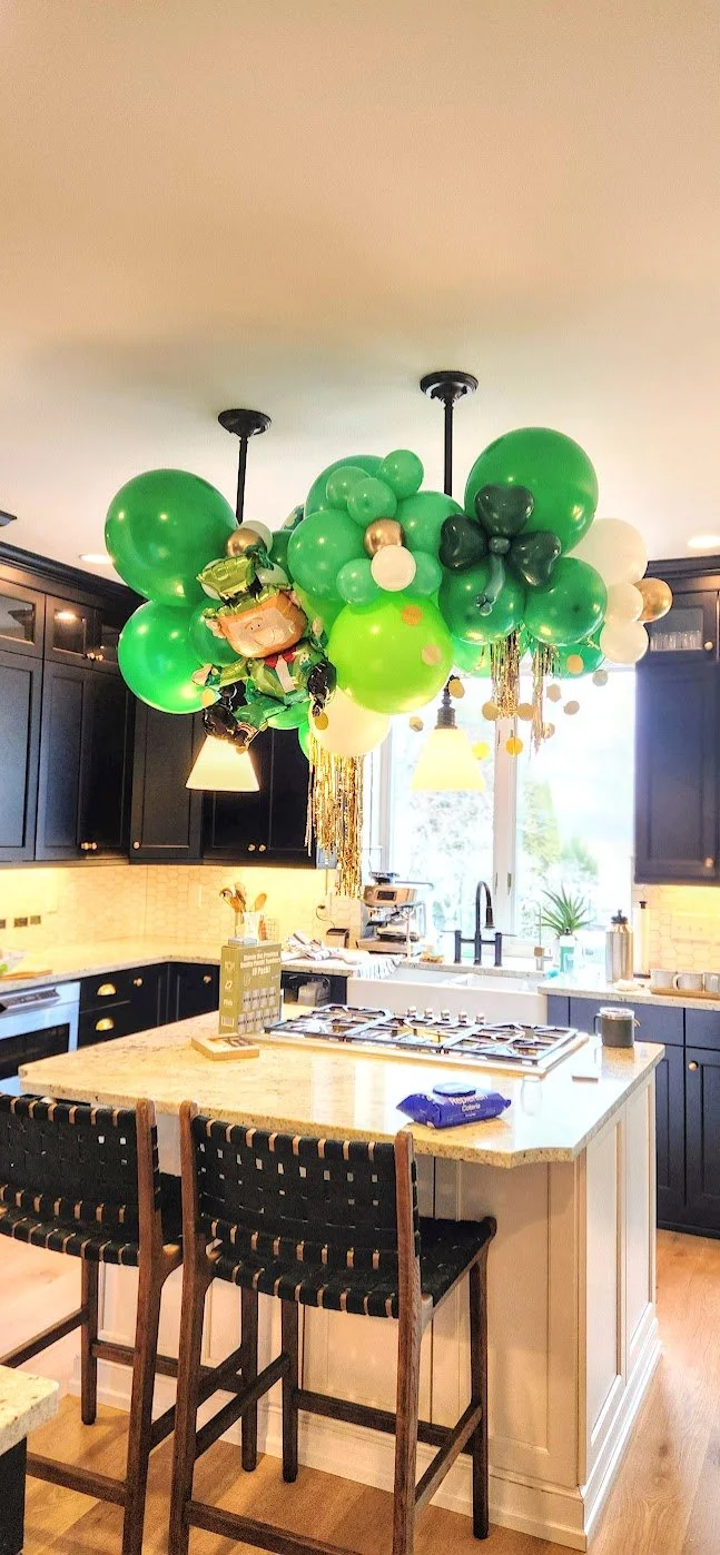 kitchen chandelier.jpg