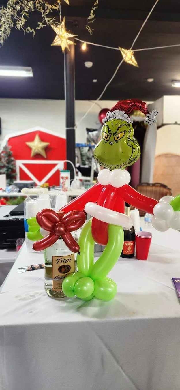 sculpted grinch balloon.jpg