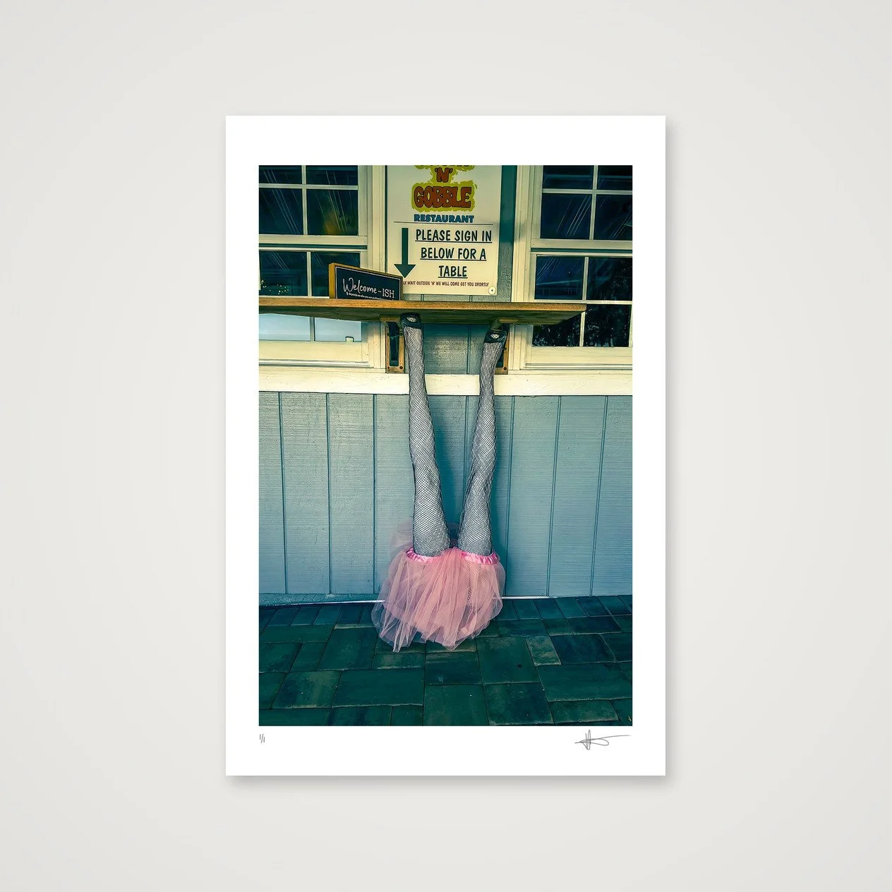 shot_table_b8de3cdd_340e4915.jpg
