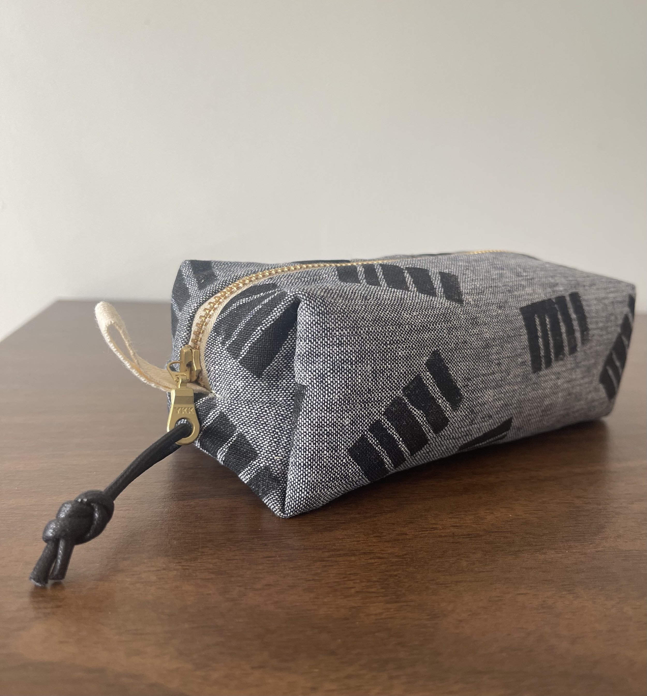 Pillar Boxy Zipper Pouch