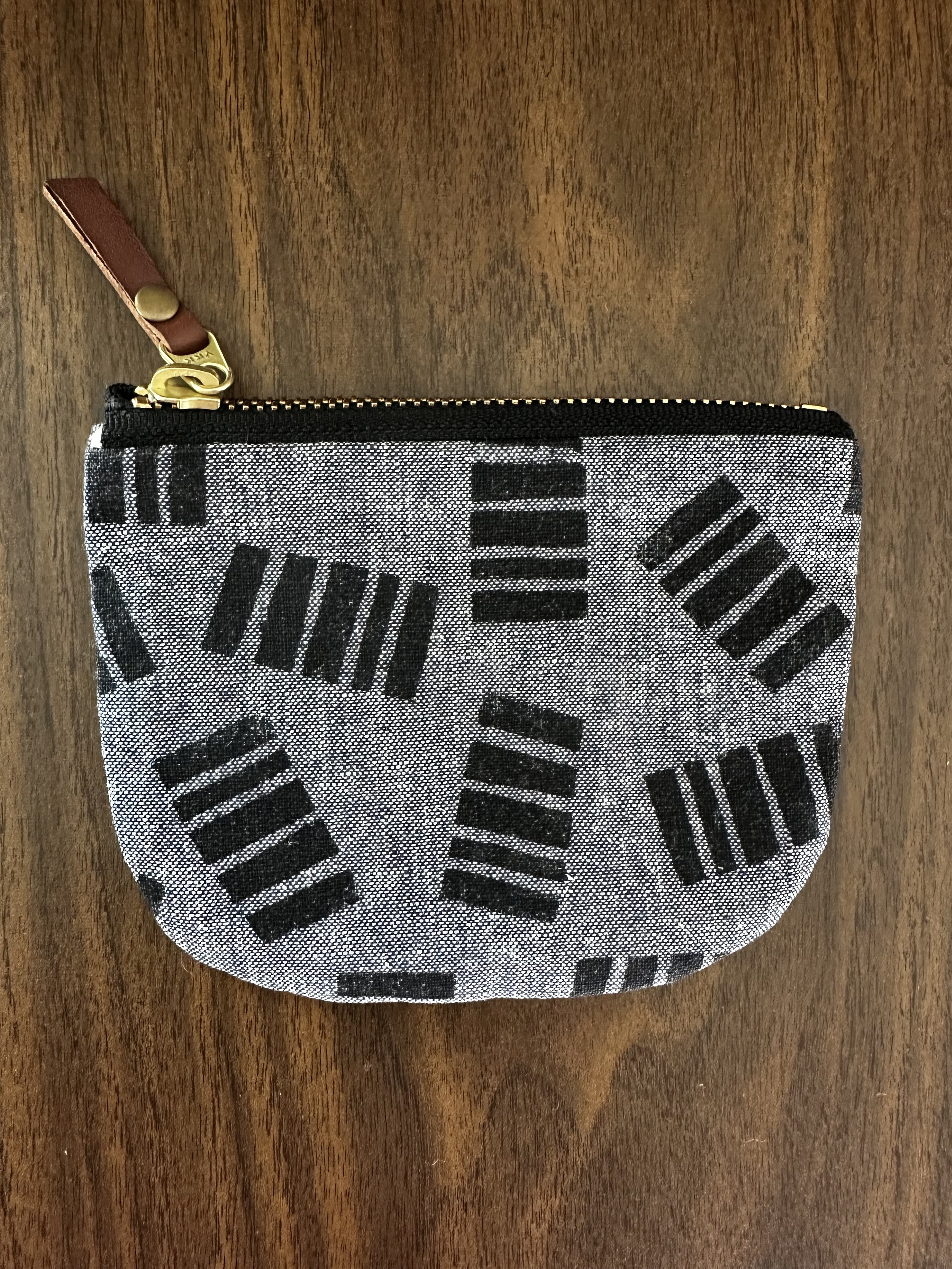 Pillar Zipper Pouch