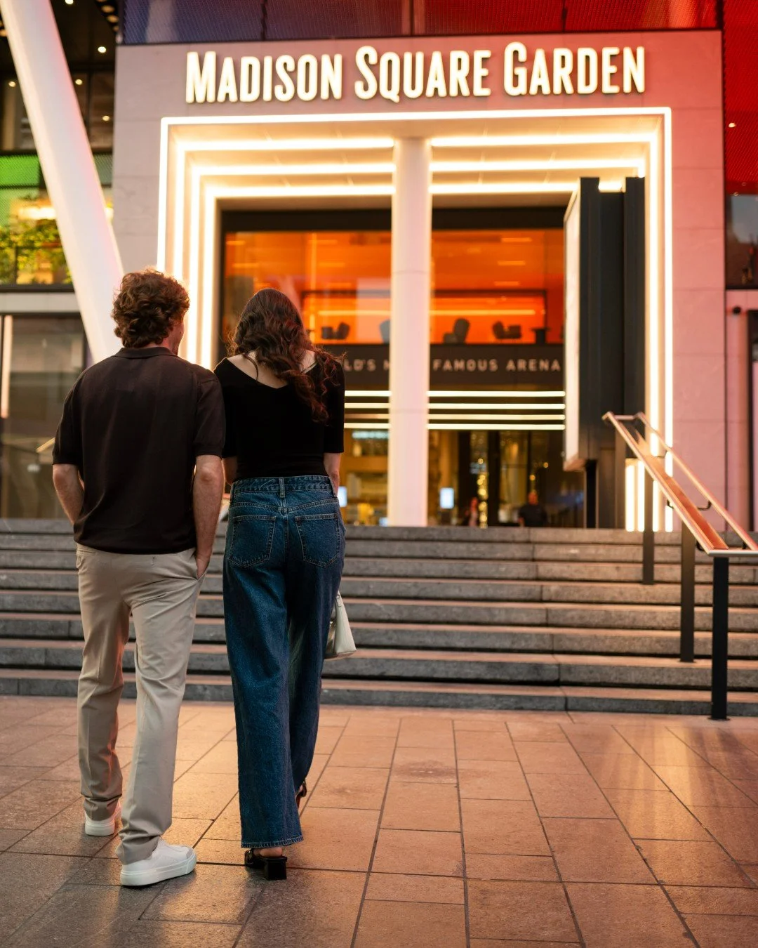 MSG's favorite neighbor 🍻 

Serving the best food, drinks, and atmosphere right around the corner from the world's most famous arena!