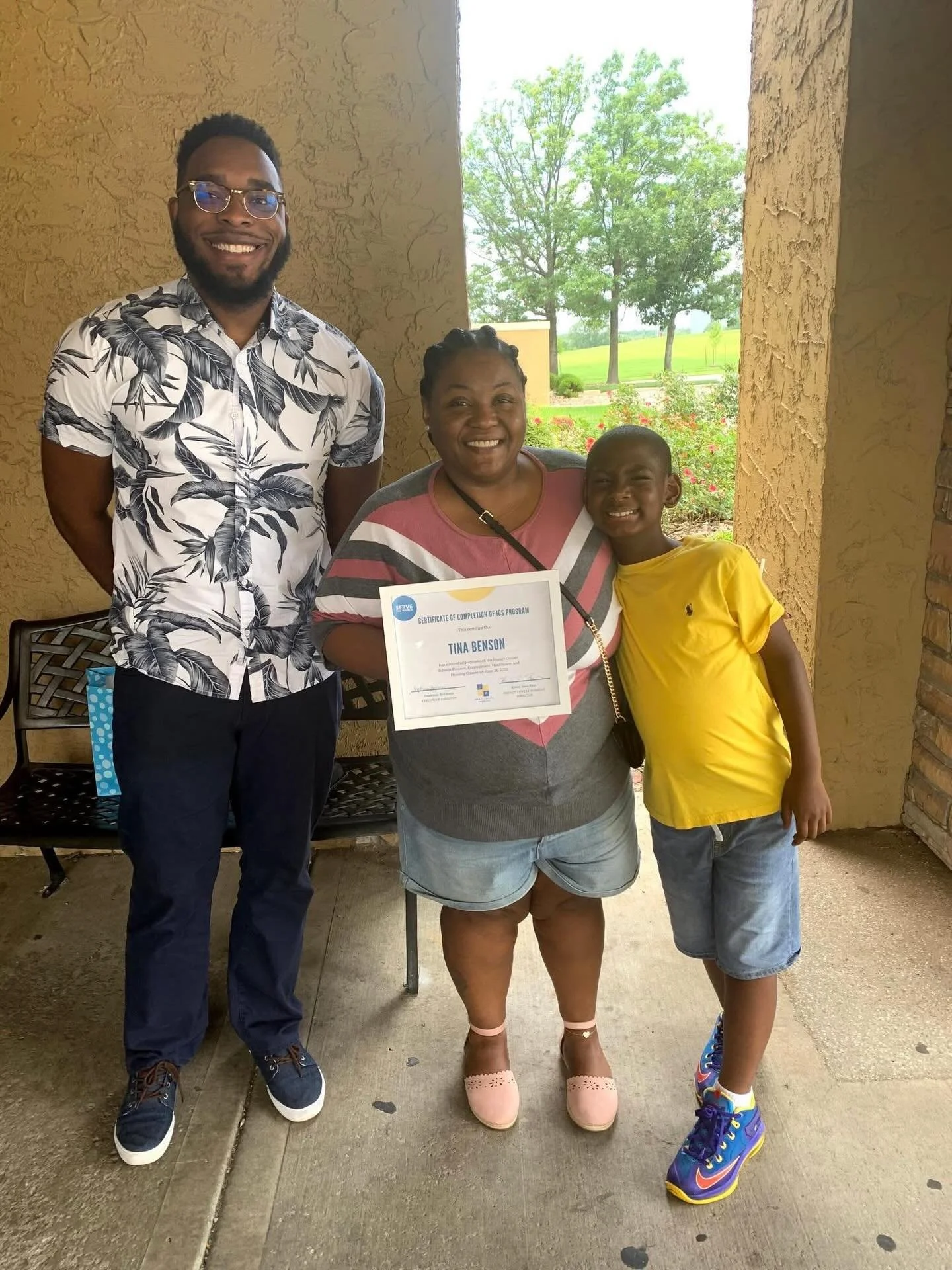 🎁 Light the Way Home: A Holiday Campaign for Center Families 🎁
Together, we can end student homelessness &mdash; one family at a time.

This holiday season, the Center Education Foundation and Serve the World Charities are joining forces with one b