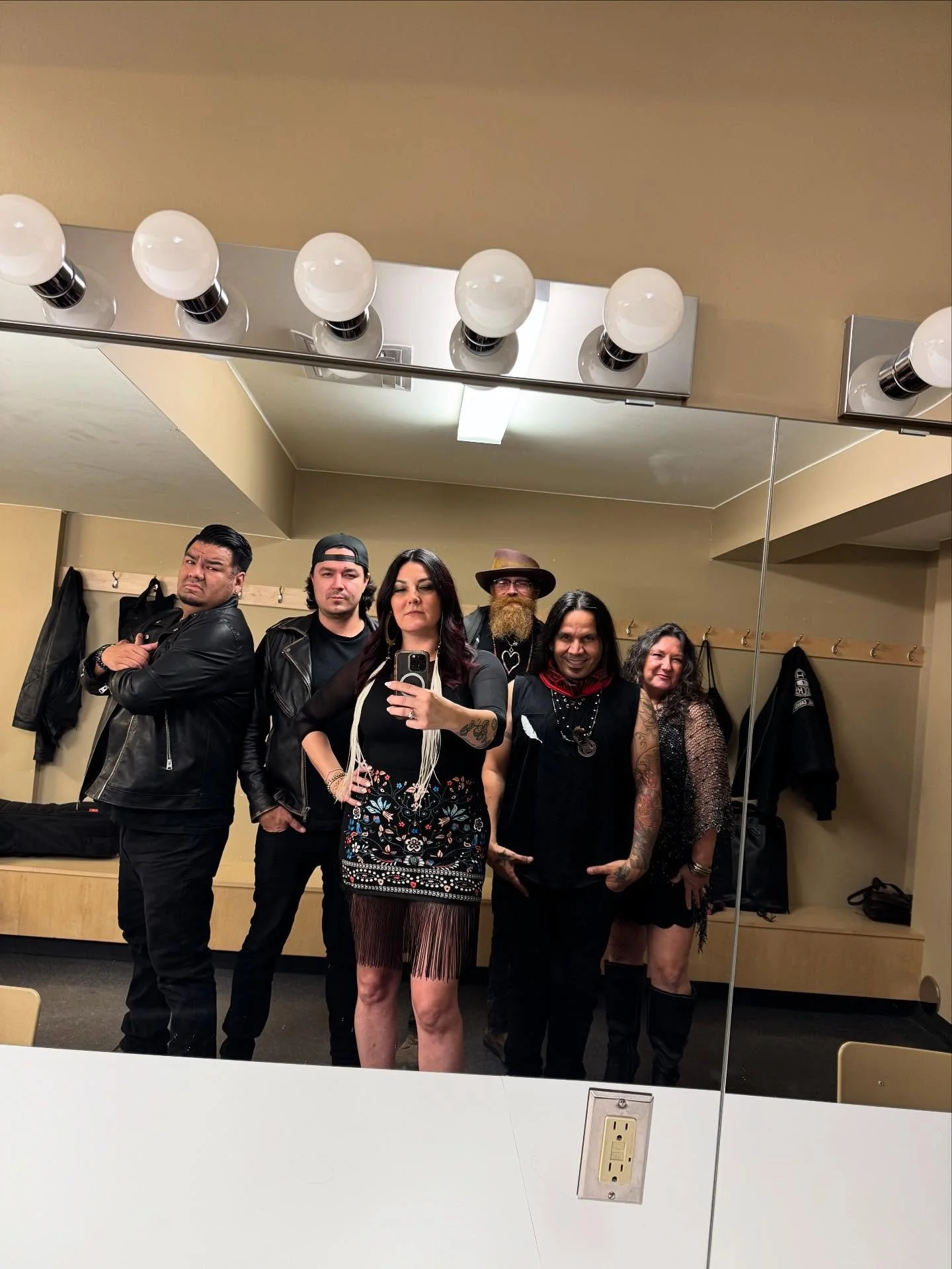 The whole crew is together again and we&rsquo;re ready to giver shit 🤘🏽