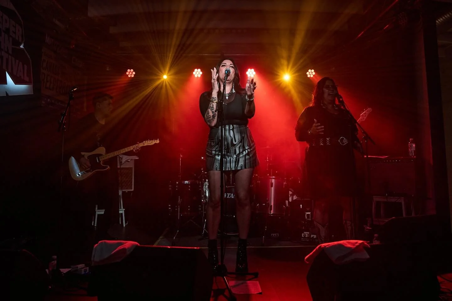 These last few weeks feel like a dream. I&rsquo;m still coming down from our Reeperbahn show. 

📸: @dfischer.de
