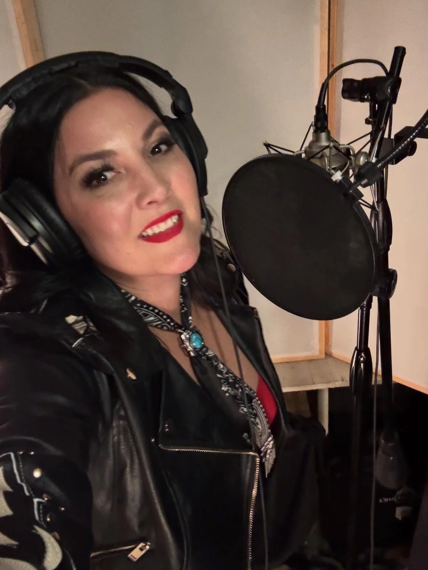 Two birds. One stone. Doing some finishing touches on vocals and a photoshoot today! 🎙️📸