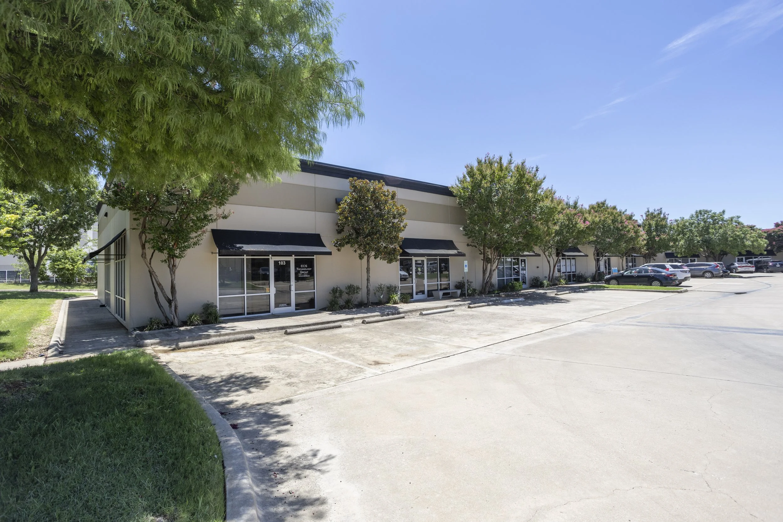 99 Regency Pkwy-1.jpg