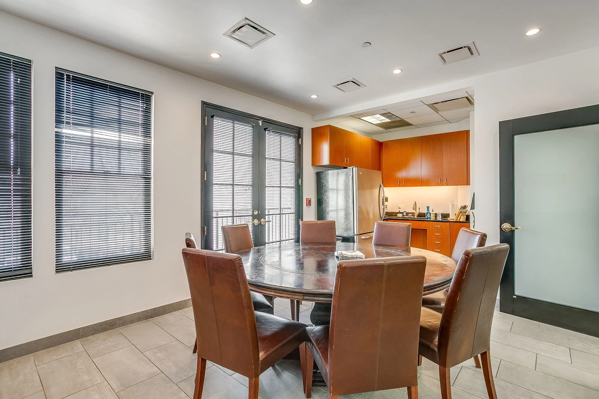 85 Village Ln (12 of 20).jpg