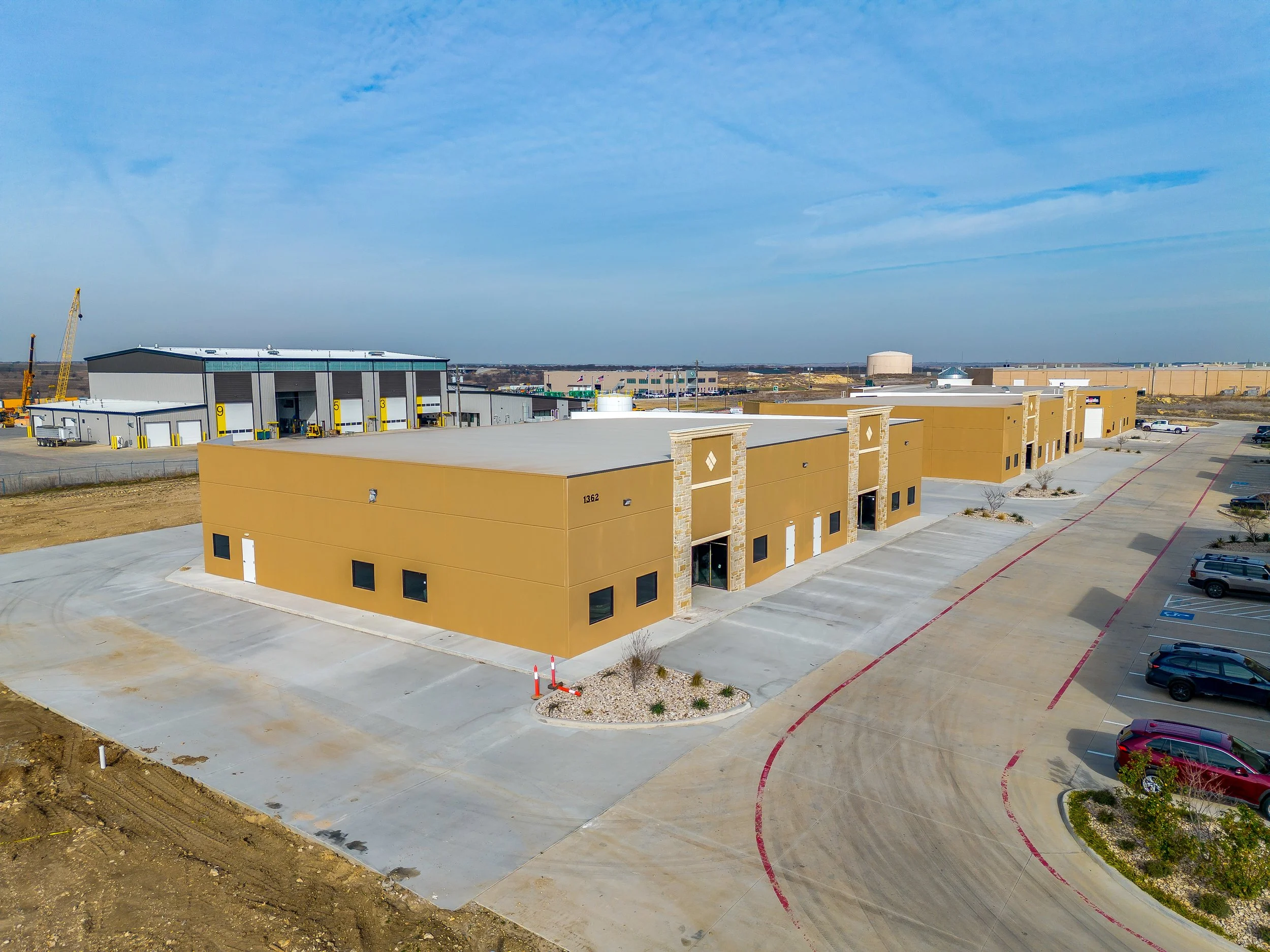 LanCarte Commercial Completes Full-Building Industrial Lease for Data Center Tenant in Fort Worth