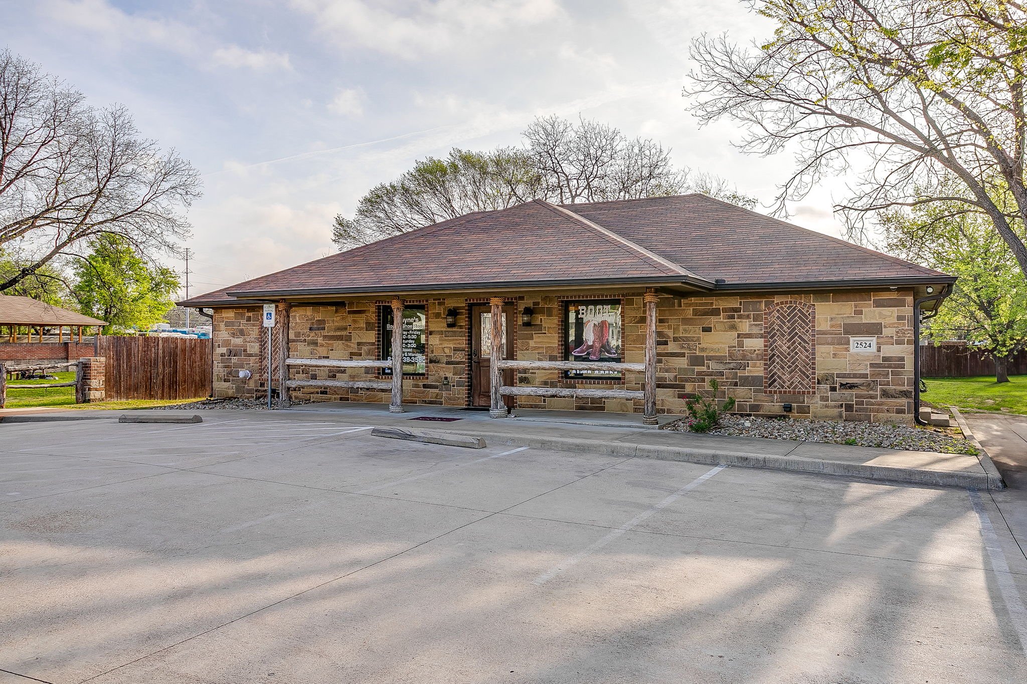 LanCarte Commercial Facilitates Quick Sale of 2524 Carson St. in Haltom City&nbsp;