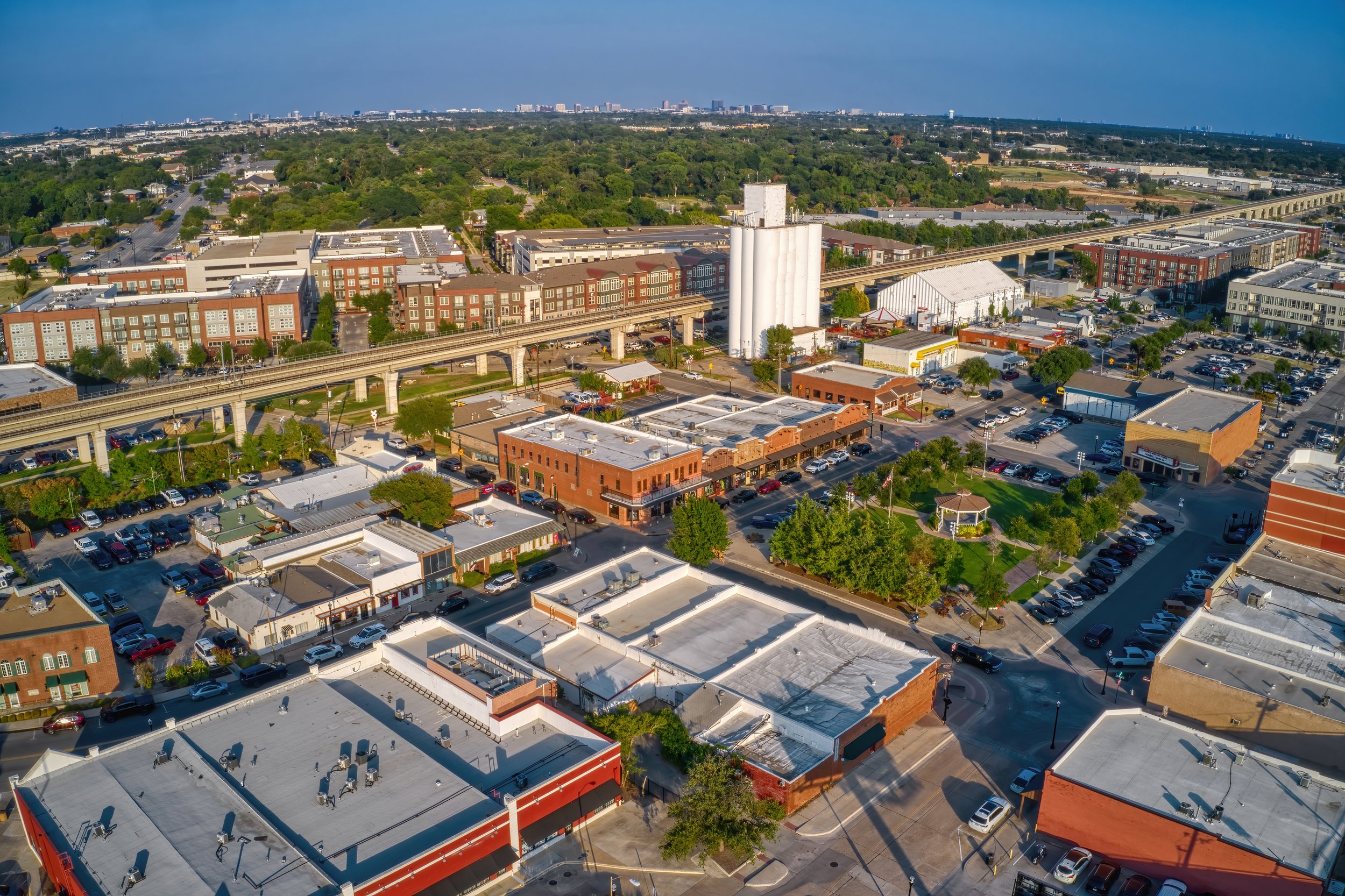 LanCarte Commercial Represents RED Group in 8,854 SF Tenant Rep Lease in Carrollton, Texas