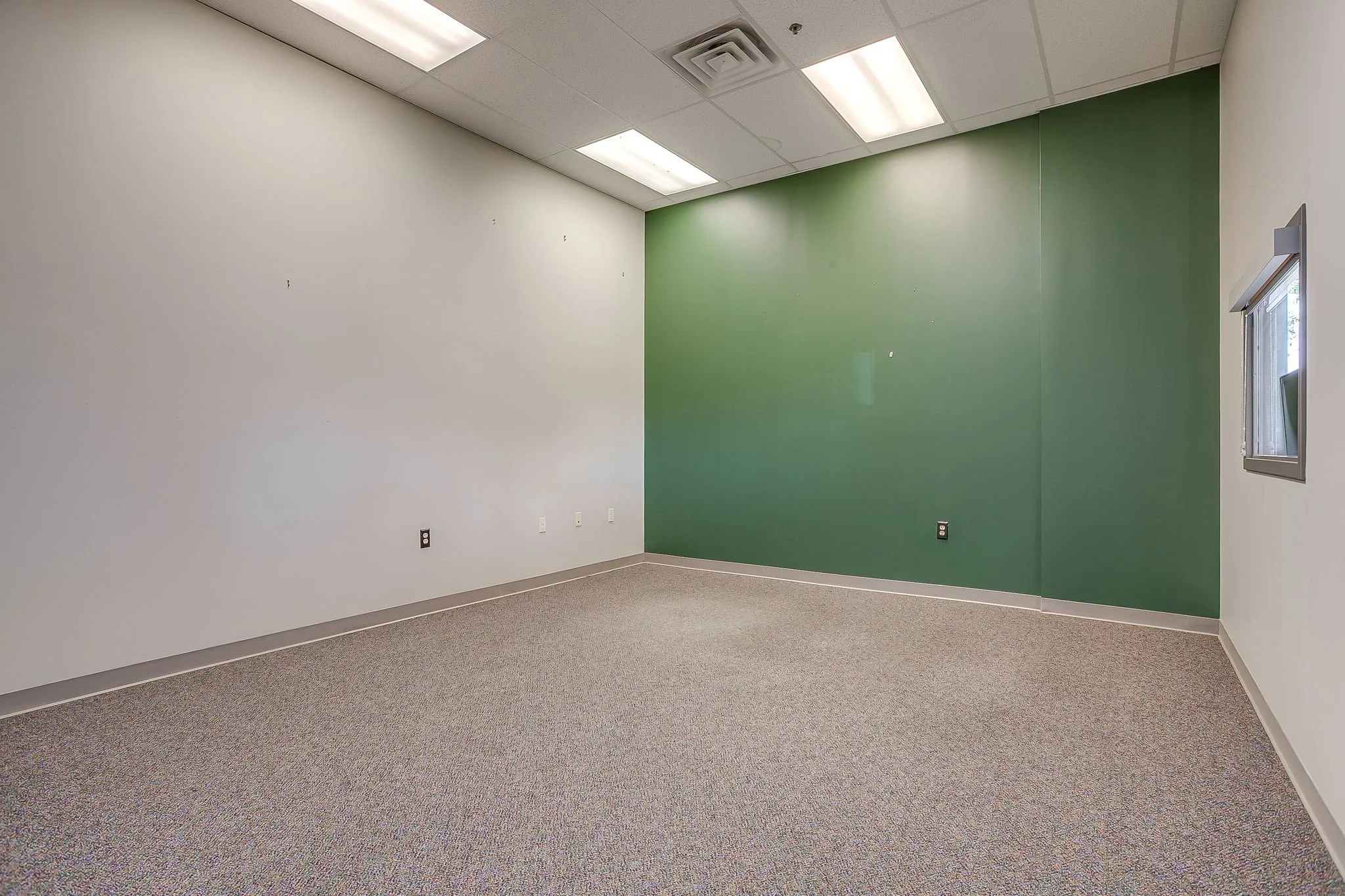 6710 Hawks Creek Ave (12 of 15).jpg