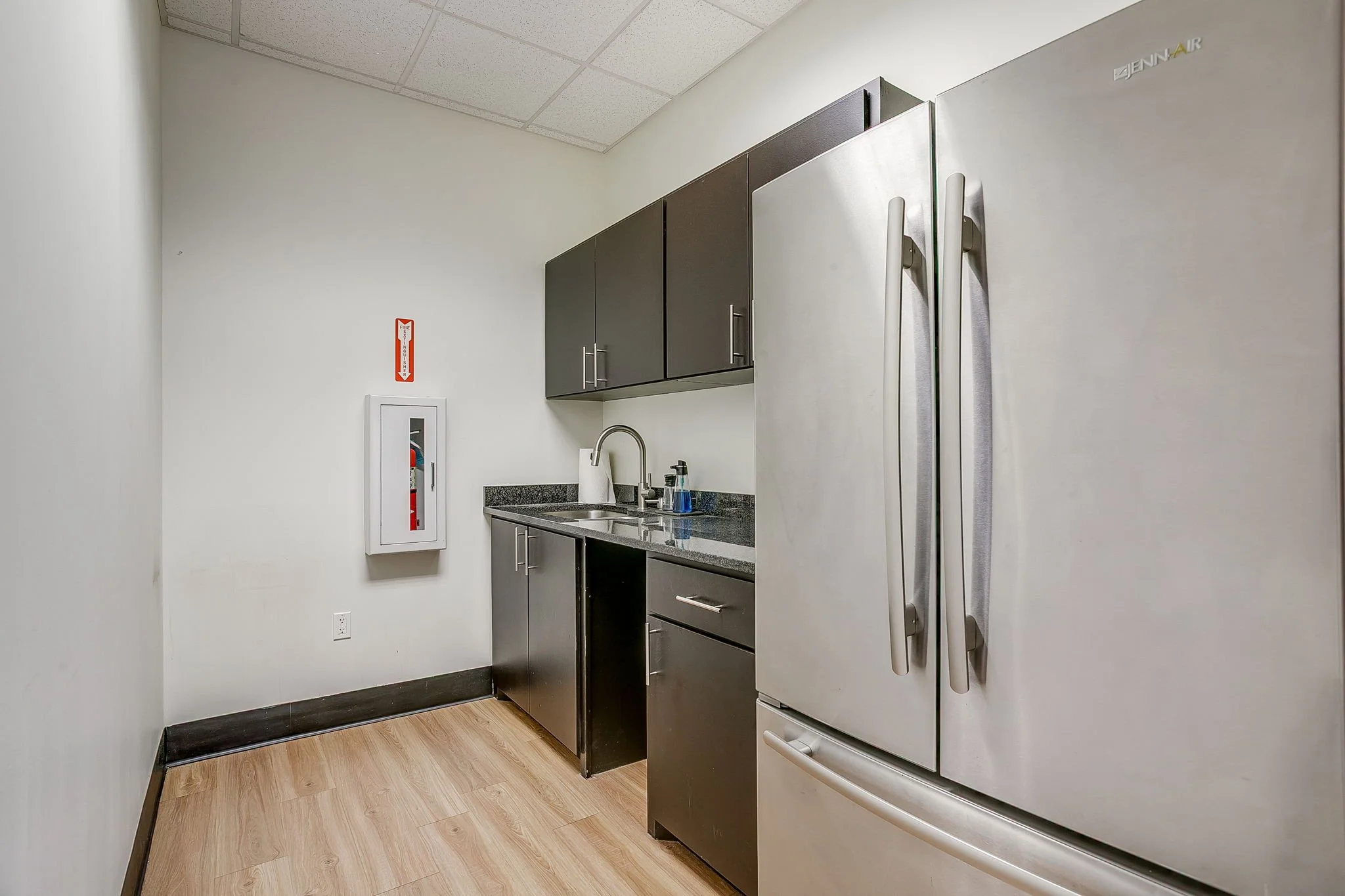 3262 Chapel Creek Blvd (23 of 27).jpg