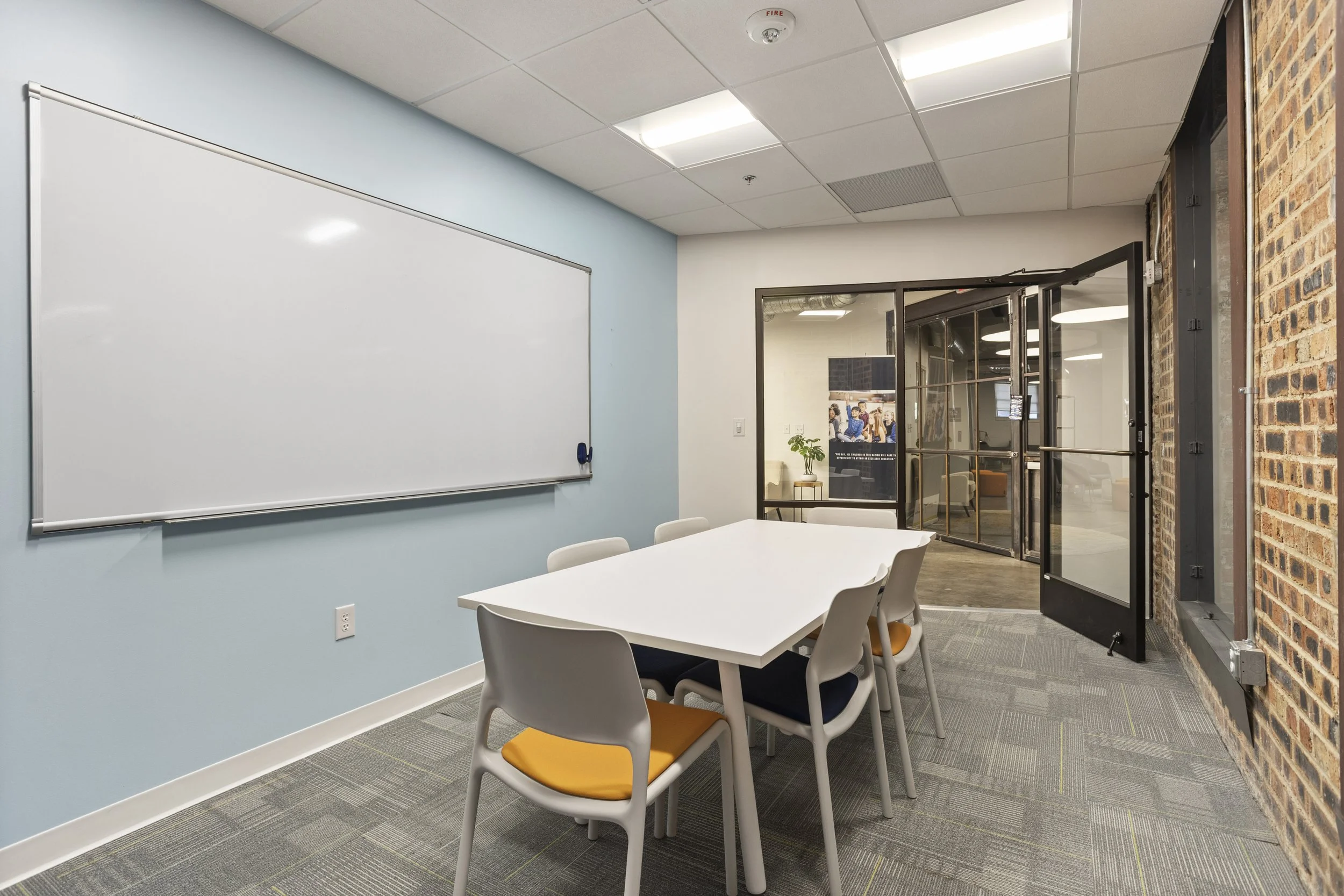 707 W Vickery Interior-4.jpg