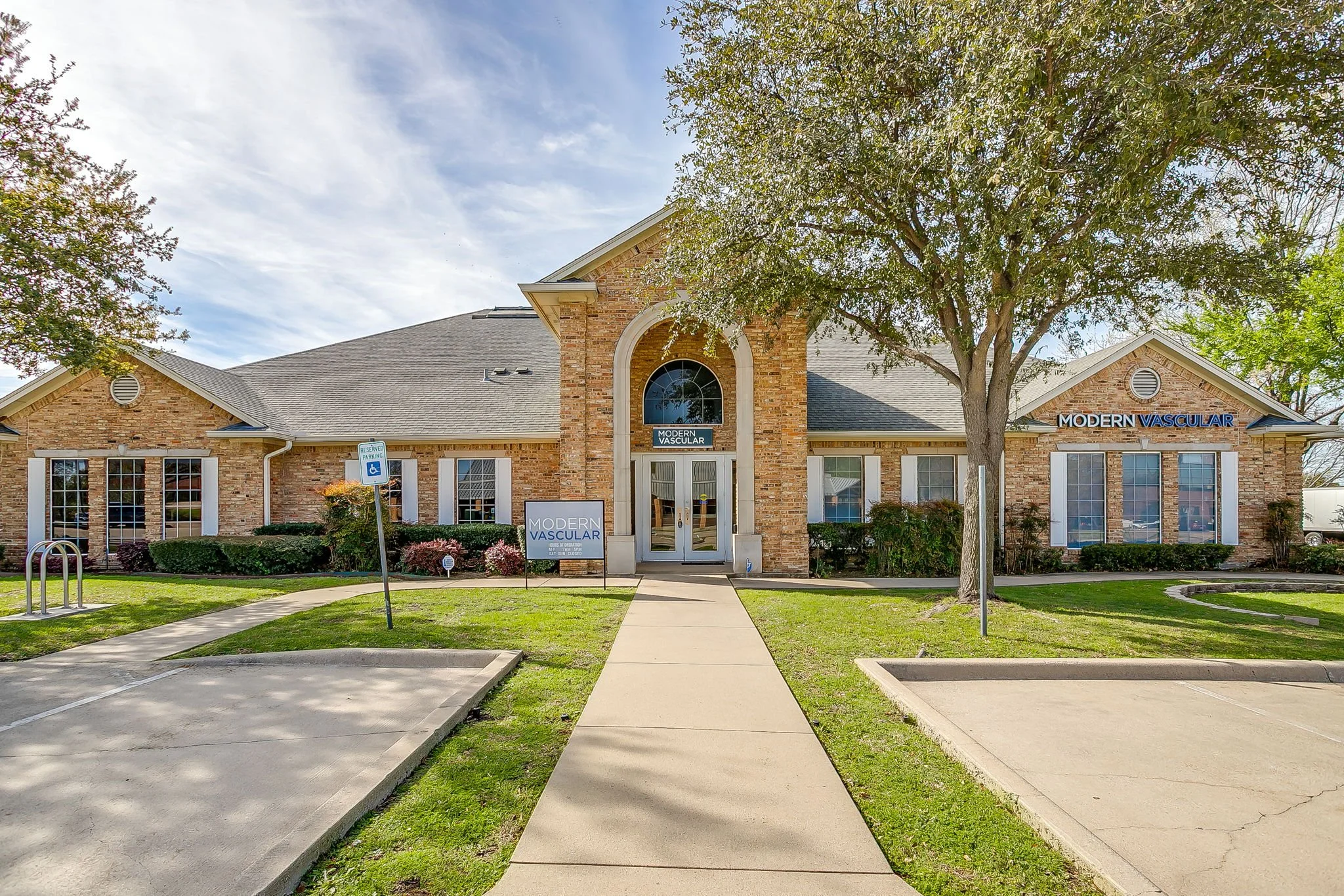 5750 Stratum Dr (17 of 49).jpg