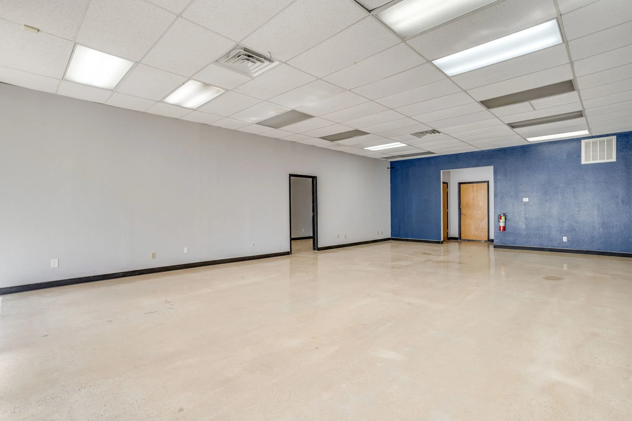 401 S Jim Wright Fwy (21 of 25).jpg