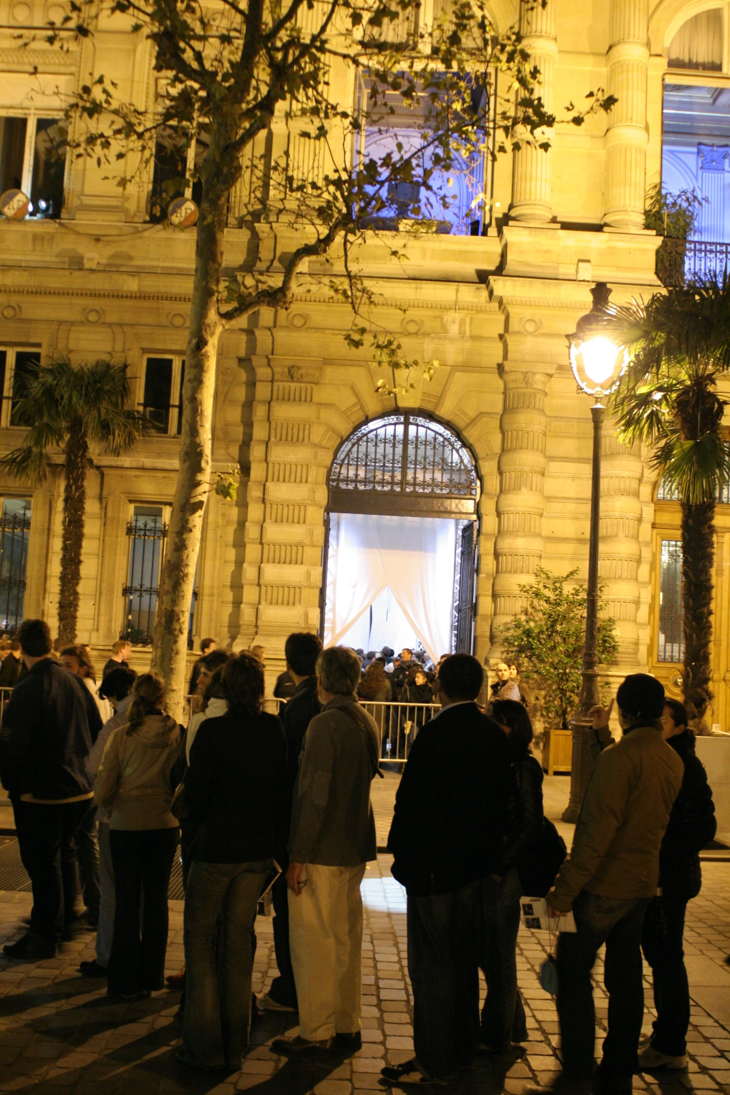 "Nuit Blanche" Paris, avec Mariella G. Sola