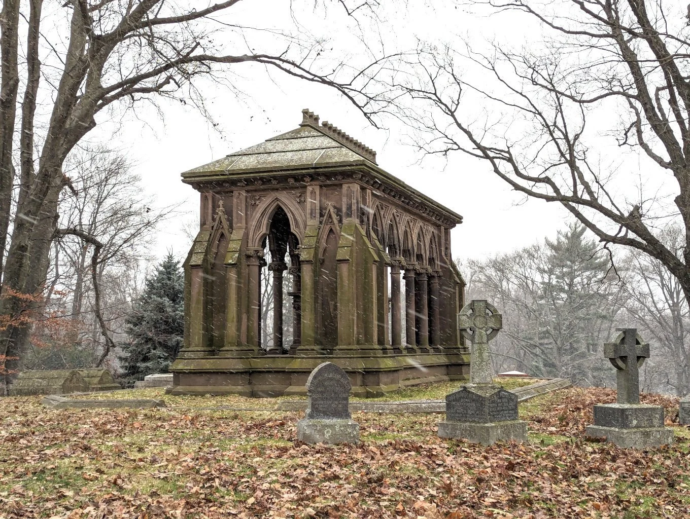 pierrepont-family-memorial-green-wood-cemetery.jpg