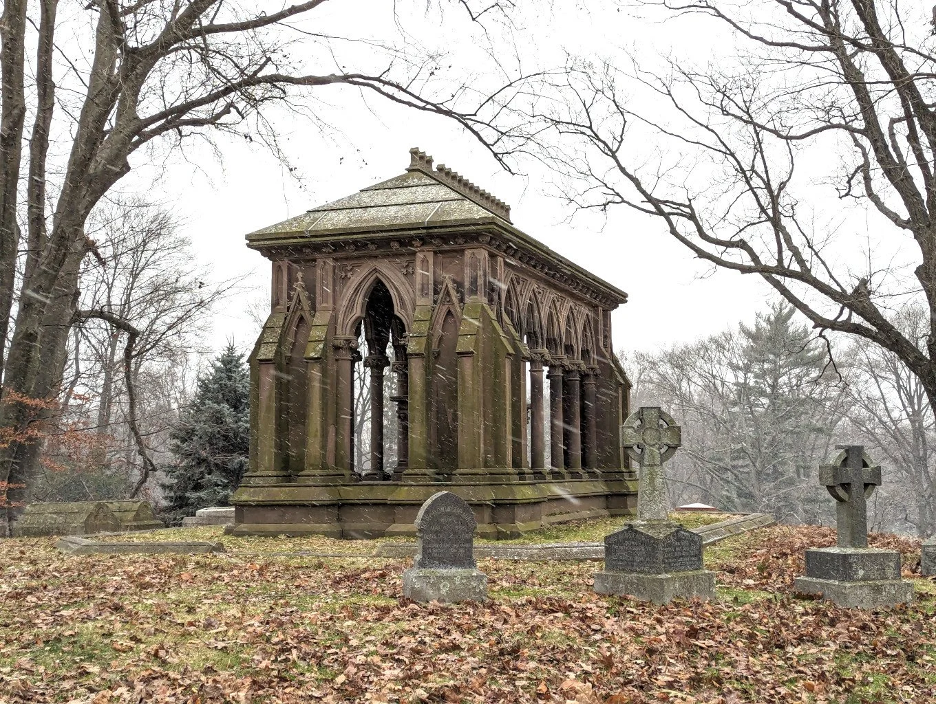 pierrepont-family-memorial-green-wood-cemetery.jpg