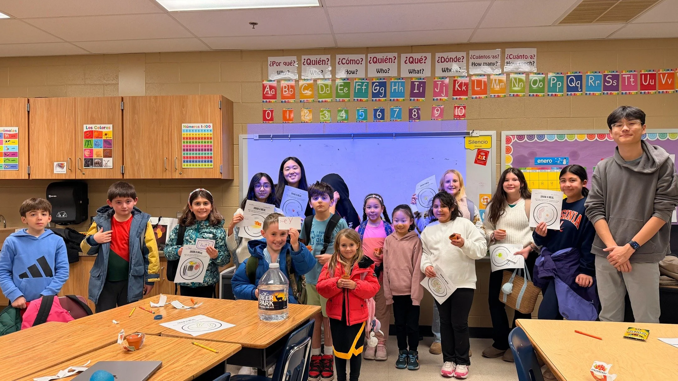 Mindful Meals had its first after-school program session at Franklin Sherman Elementary School on January 15th! Below is the list of the activities we did throughout the session: 

🌱 Miles and Amelia introduced Mindful Meals, shared our initiative's