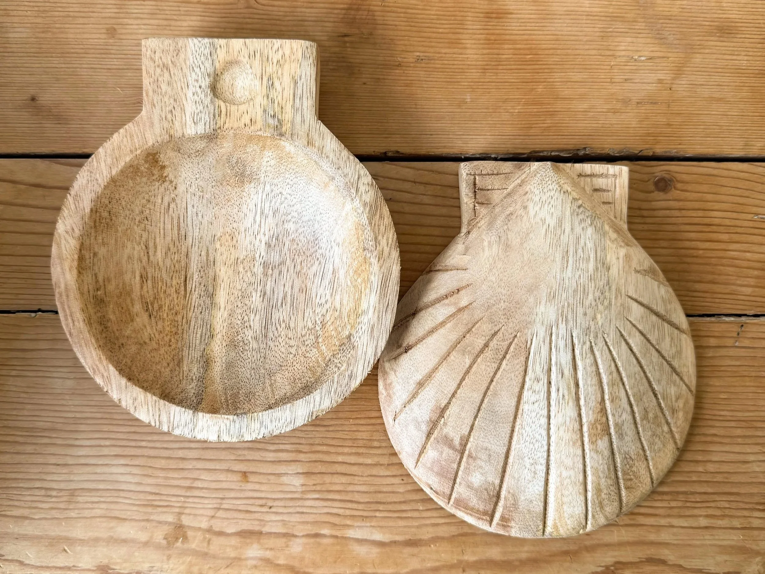 5-inch hand-carved mango wood shell-shaped salad servers by Sukha Space