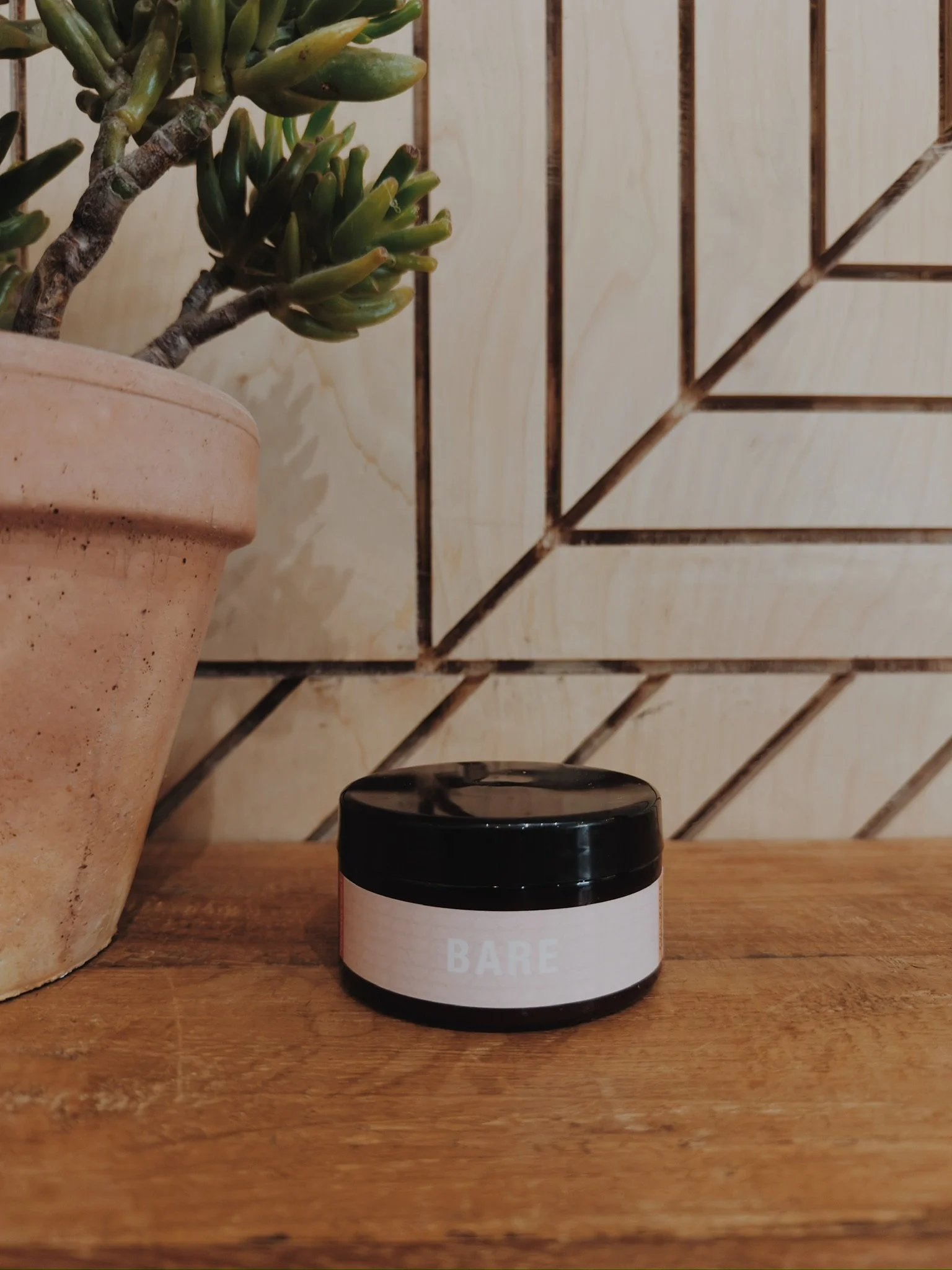 | Courage Noble – Bare Invisible Clay