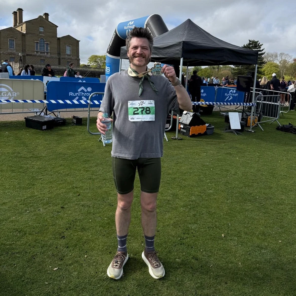 Today was a special day. 6 years ago today, we lost my older Sister, Rachel to cancer. I wanted to challenge myself to do something to remember her, so I set myself the challenge of running the Holkham 10K. 

6 weeks ago I hadn&rsquo;t run for probab