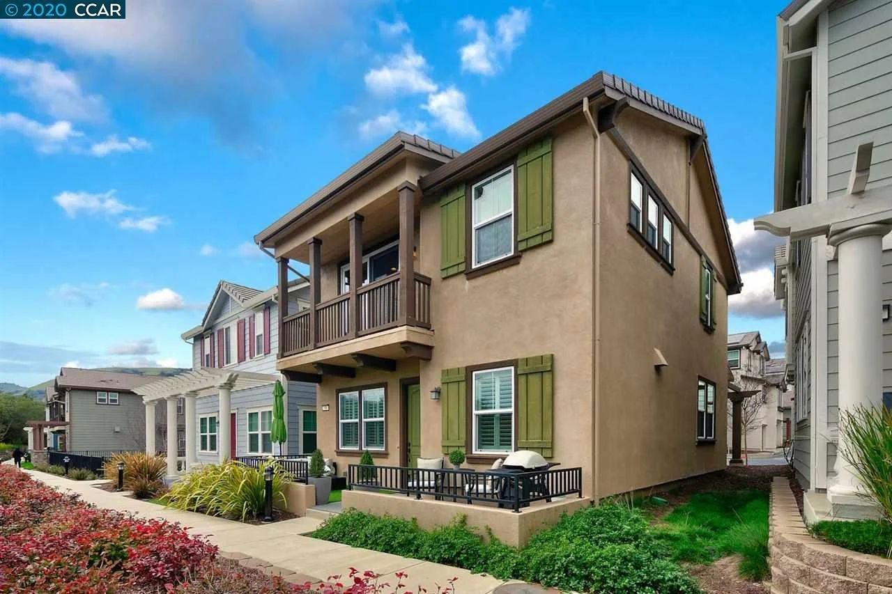 Orinda-Grove - KTGY -2.jpg