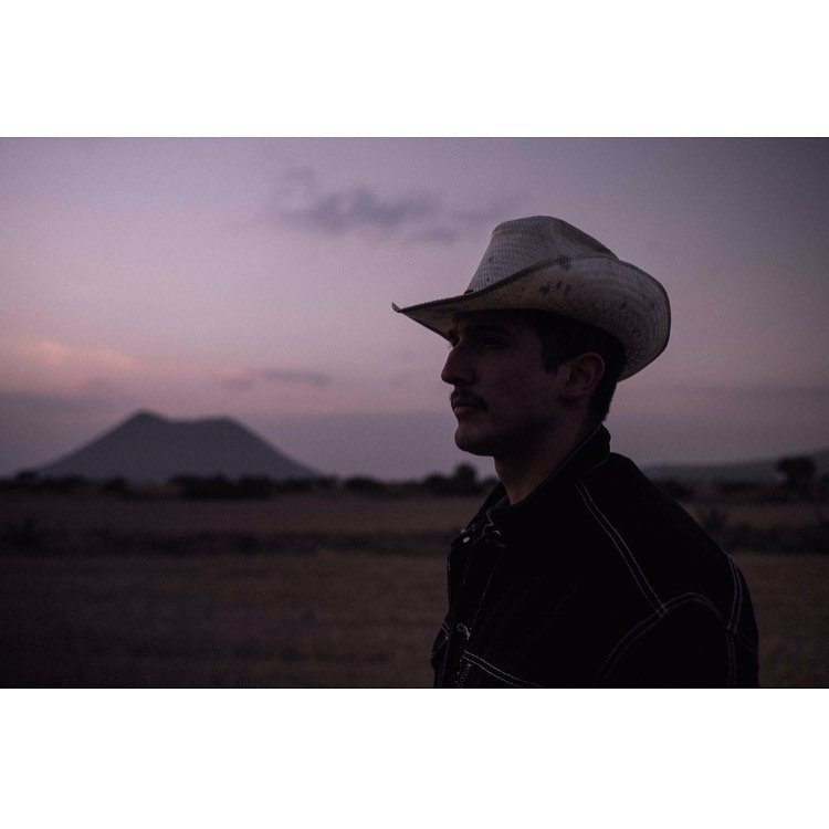 .
.
.
.
.
.
.
.
.
.
.
.
#filmphotomag #photofilmy #framez #cinebible #SPiCollective #takemagazine #reframedmag #phornography #sreetphotographersmagazine #cinematographer #vsco #thinkverylittle #photocinematica #photobserve #nowherediary #ig_onstandby