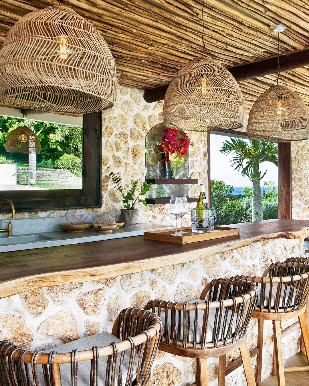 A bar inspired by the island itself; coral stone, natural wood, and light.

#TaraHouseBarbados #BarbadosLuxury #LuxuryTravel #PrivateVilla #LuxuryEscape #ExclusiveGetaway #SurfingBarbados #SunsetSurf #CaribbeanAdventures #IslandVibes #OceanVibes #Wan