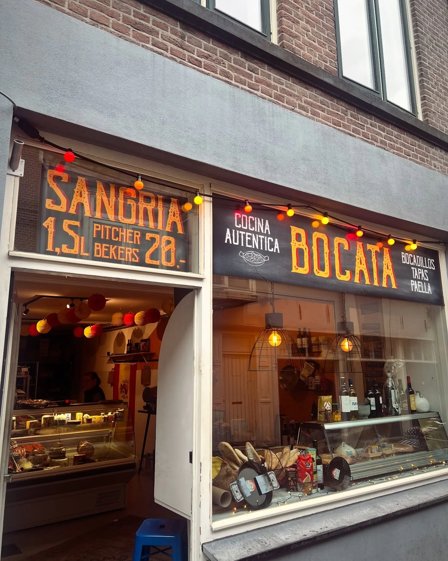 Koningsnacht en Koningsdag &lsquo;25 - Aangepast menu &eacute;n SANGRIA!! Haal je pitcher en bekers to-go en maak er een feestje van! Hasta luego!