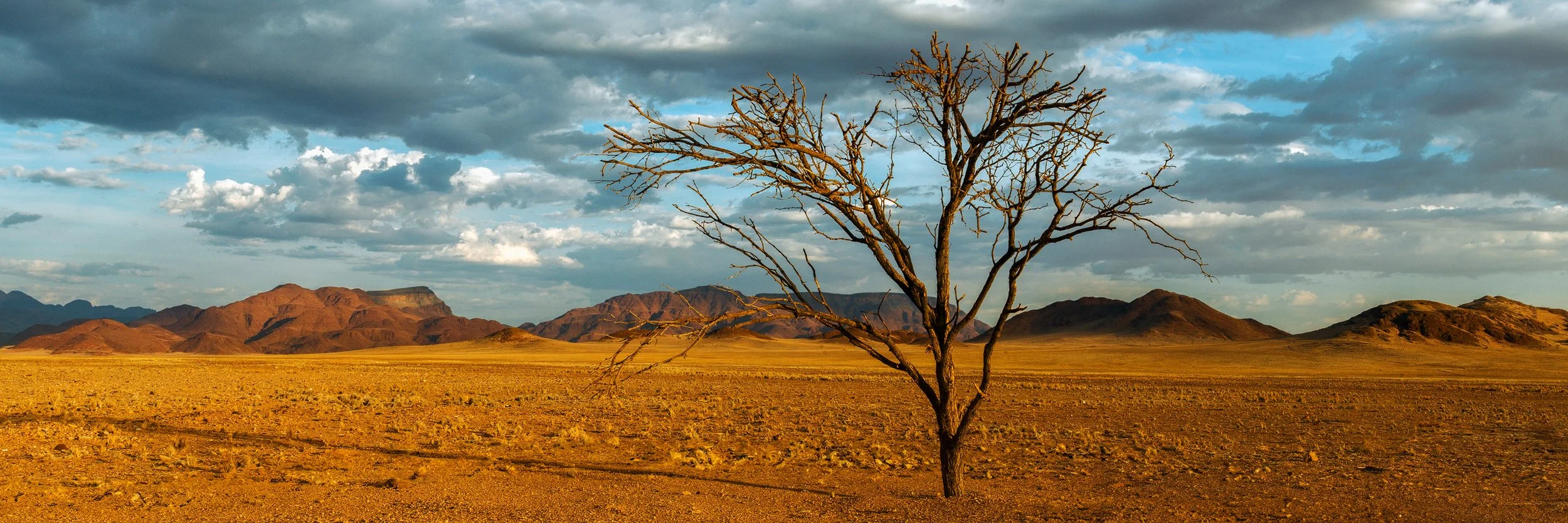 Naukluft Mountain Park 2 pan 2560px.jpg
