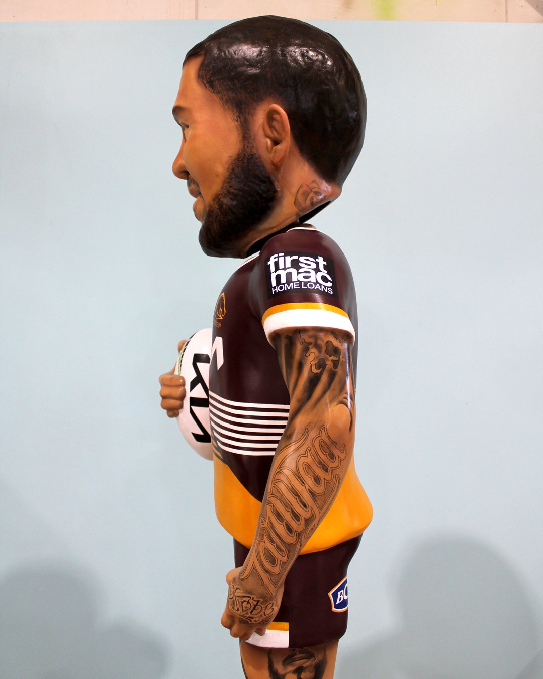 bobblehead-adamreynolds-left-6998.jpg