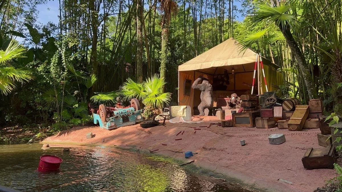 Jungle Cruise Gorilla Camp Props