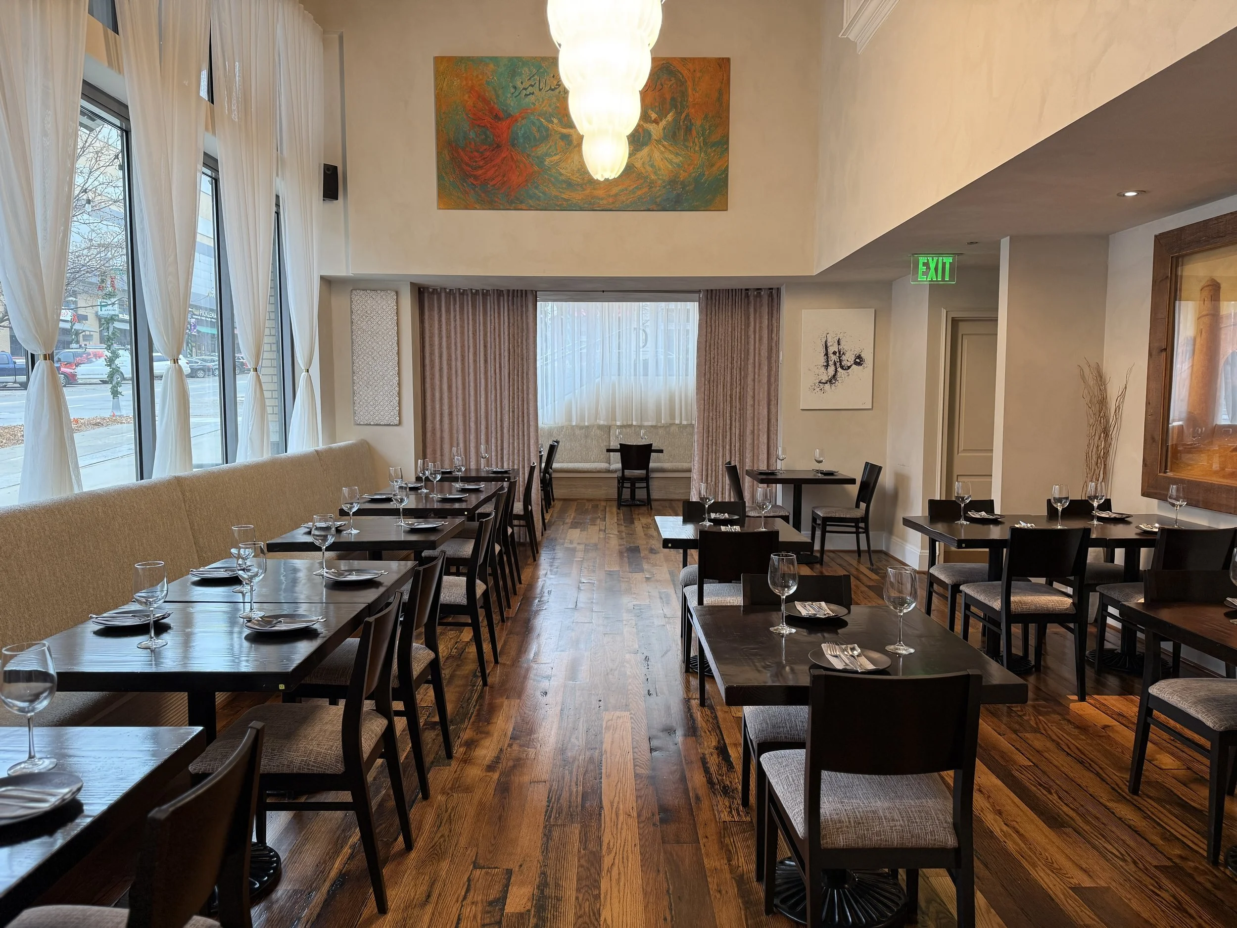 Main DInning