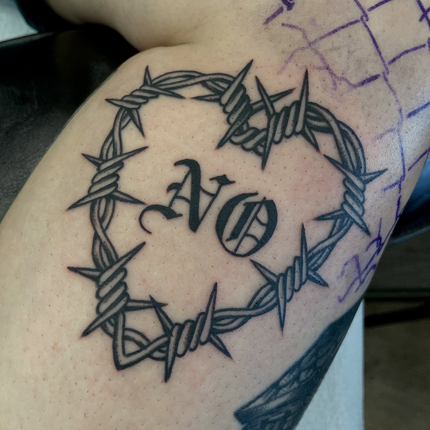 Can&rsquo;t go wrong with barbed wire, let&rsquo;s do more like this! Email me for appointments, check my scheduling highlight for details on how to get on the calendar