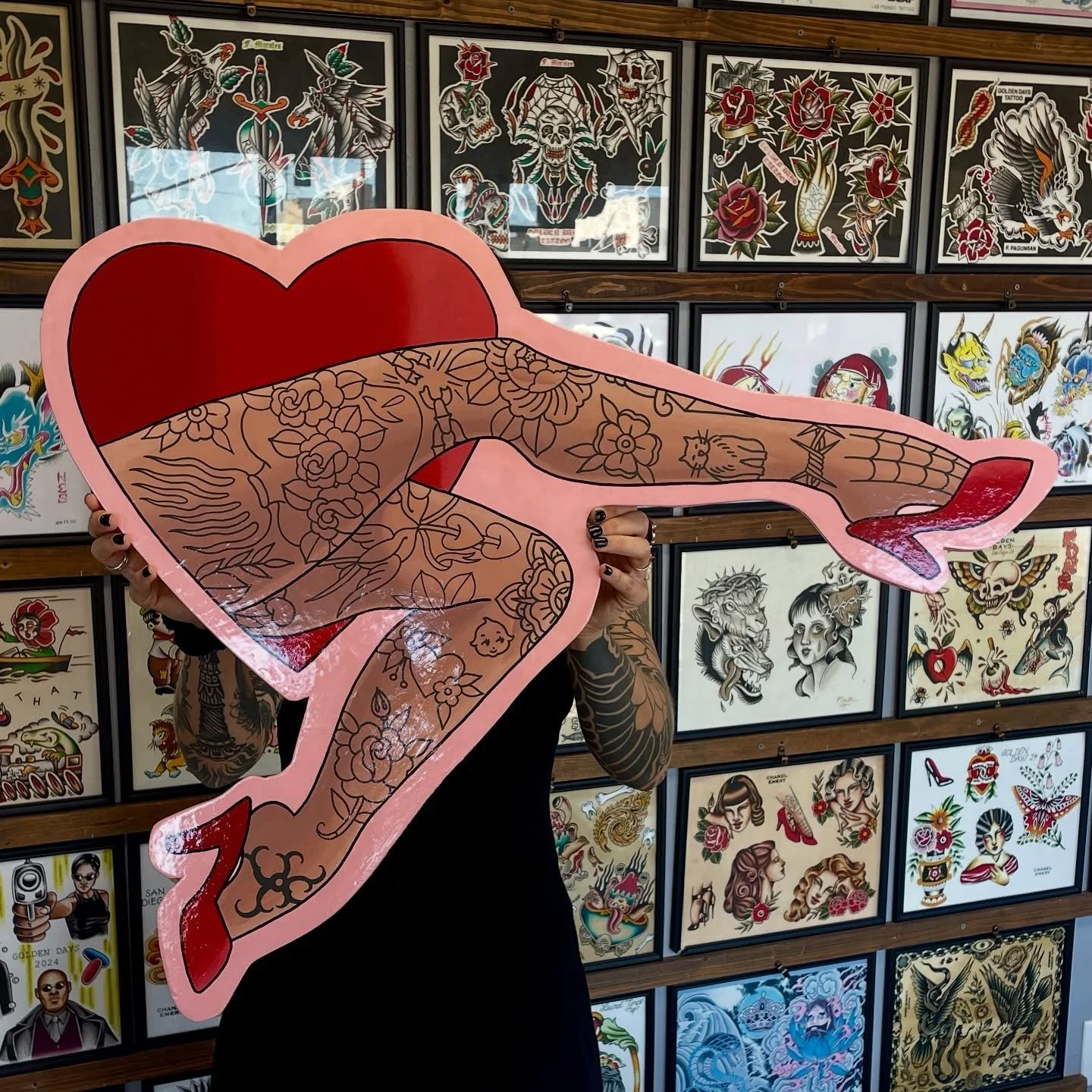 ✨TONIGHT✨
See you tonight for the opening of Las Reynas, so excited to a part of this show with such heavy hitters. Thanks @flyingpanthertattoo for setting up such a great line up! Women in tattooing are everything 💖 This piece will be for sale toni