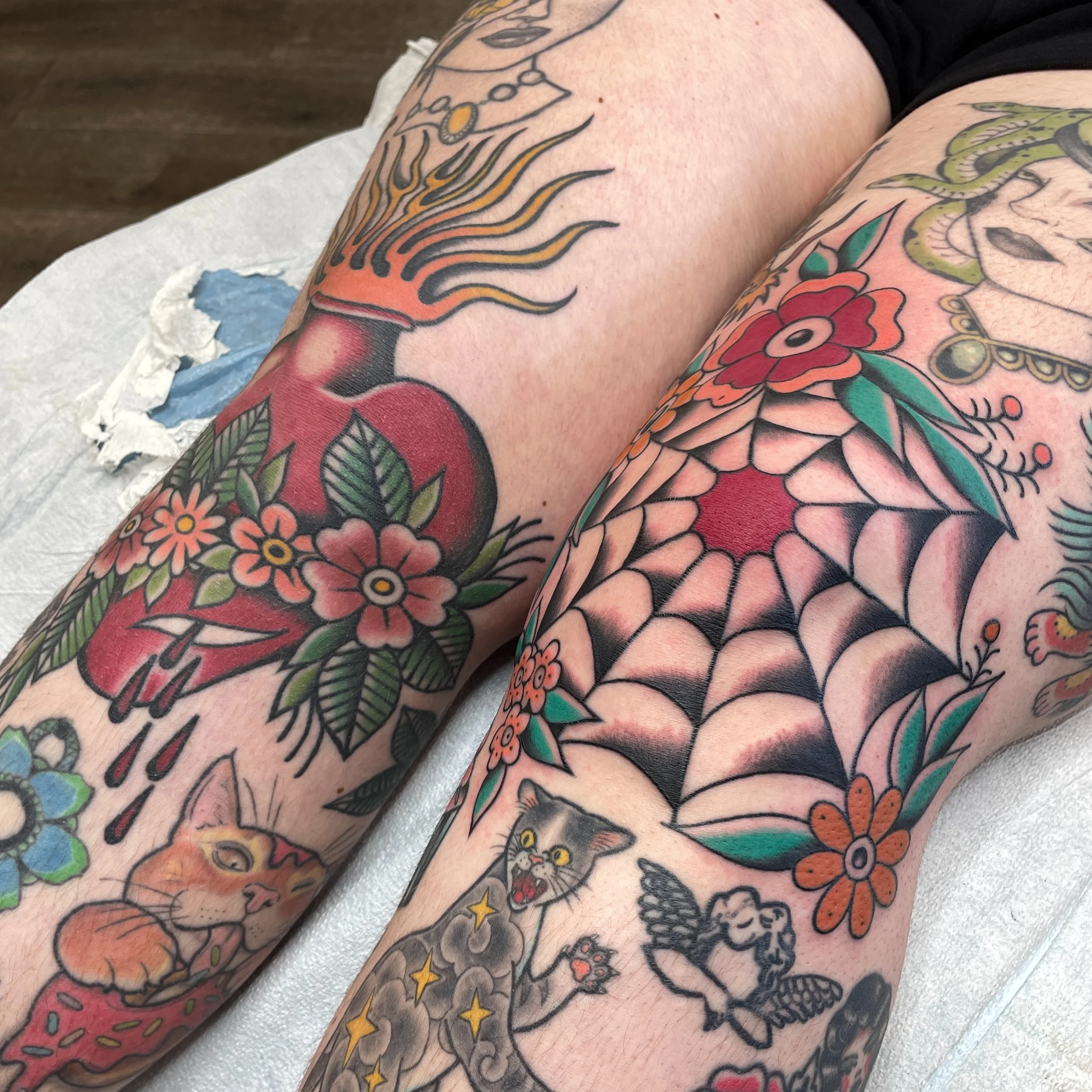 Fresh spiderweb, healed sacred heart for one of my best and longest clients. Thank you endlessly for your trust and for letting me always have creative freedom. Email me for appointments, check my scheduling highlight for details