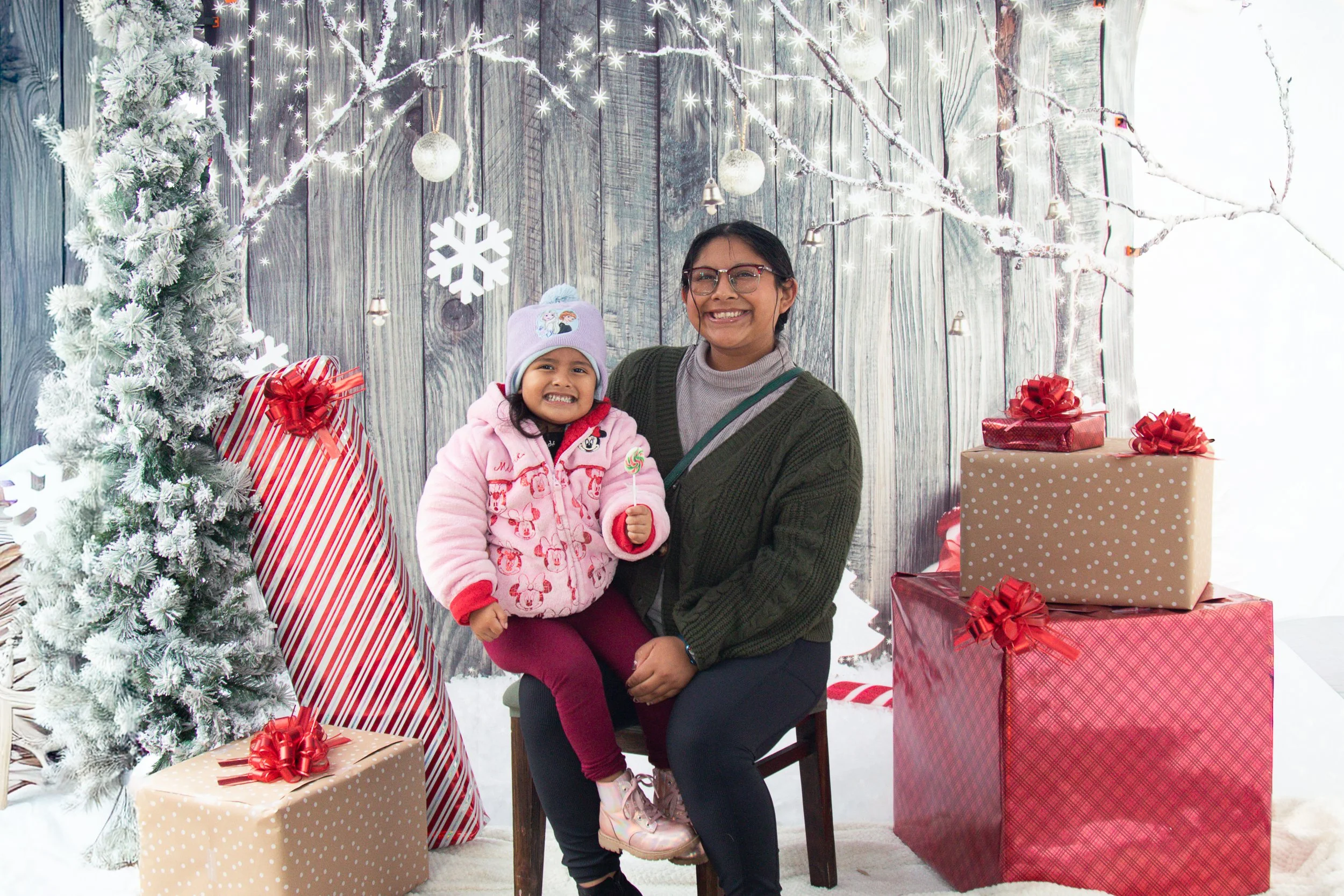Marrisa Tuer Christmas Event 2025-048.jpg