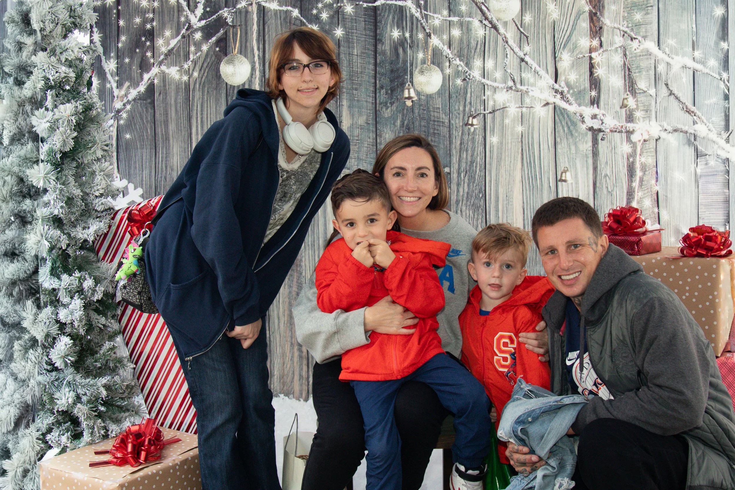 Marrisa Tuer Christmas Event 2025-035.jpg