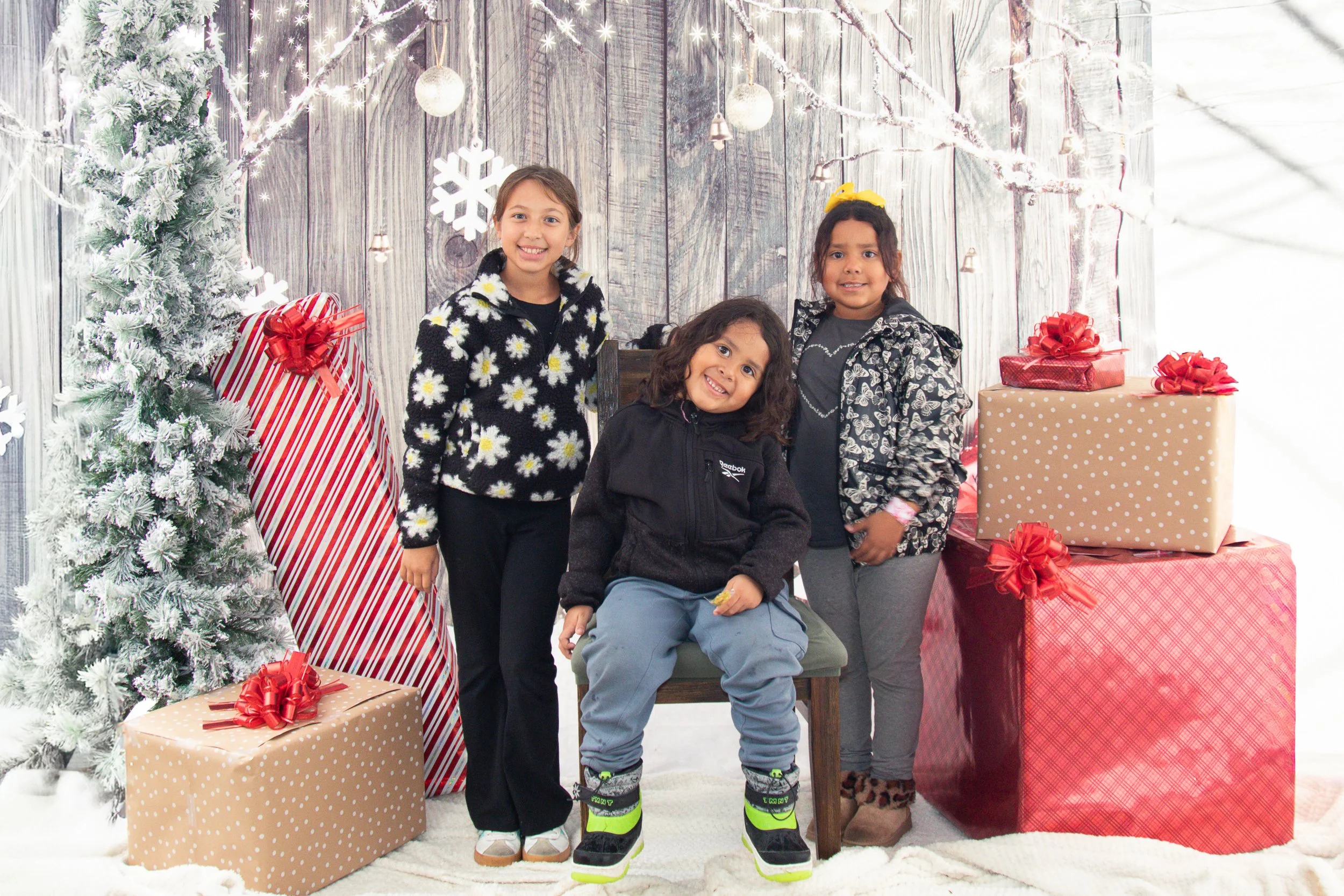 Marrisa Tuer Christmas Event 2025-043.jpg