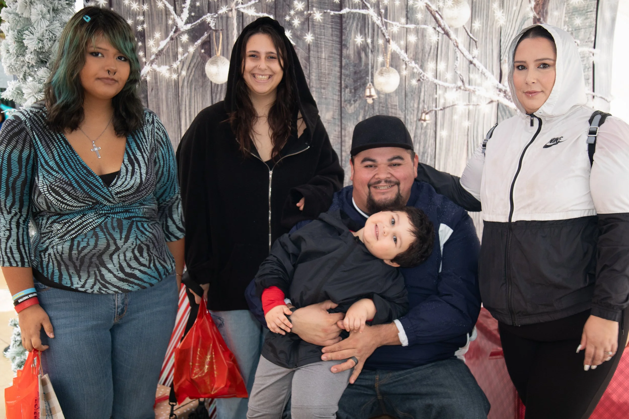 Marrisa Tuer Christmas Event 2025-042.jpg