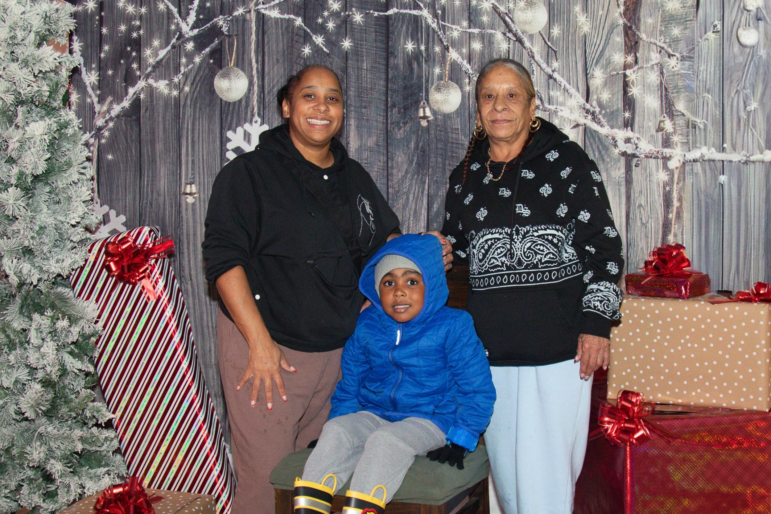 Marrisa Tuer Christmas Event 2025-080.jpg