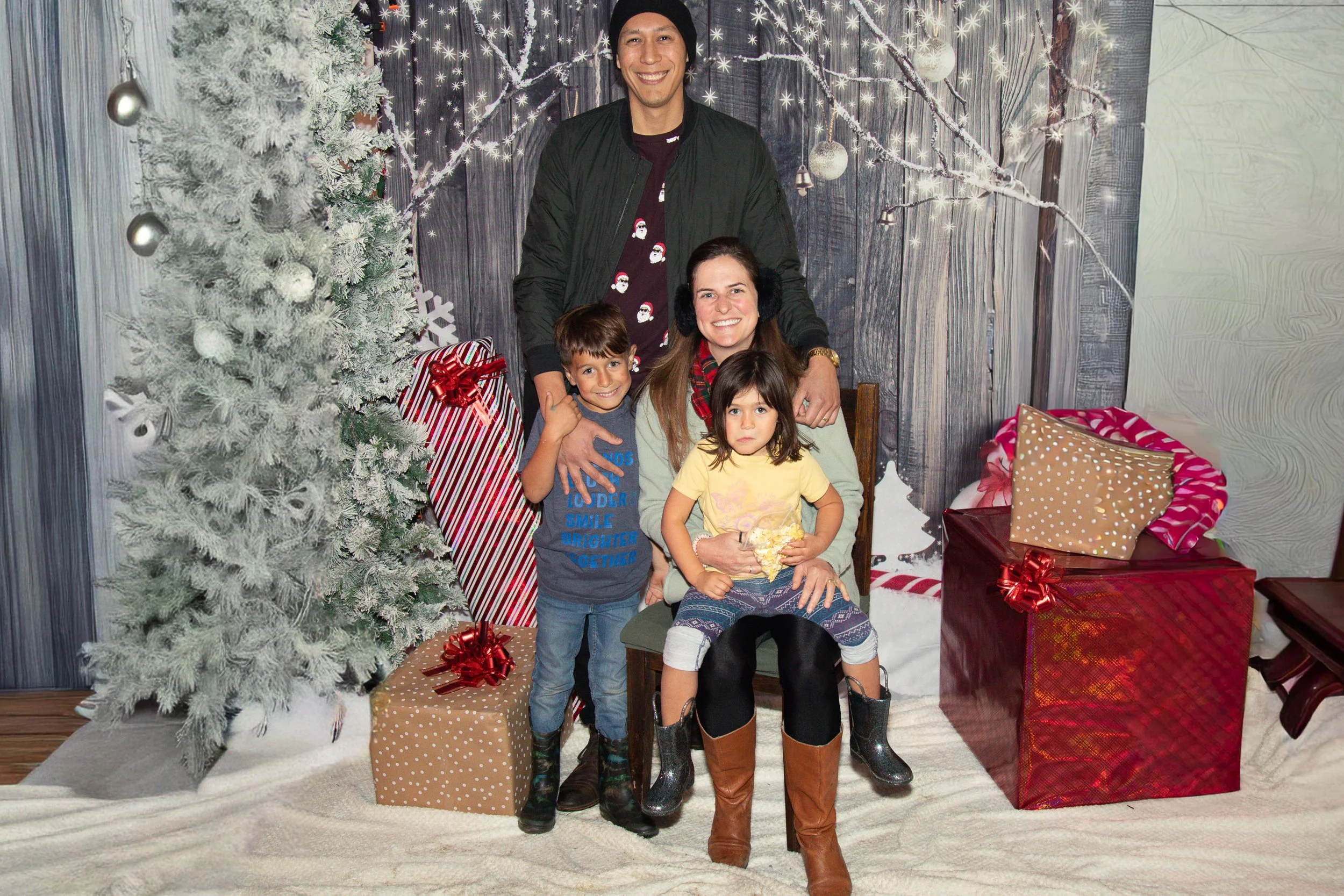 Marrisa Tuer Christmas Event 2025-082.jpg