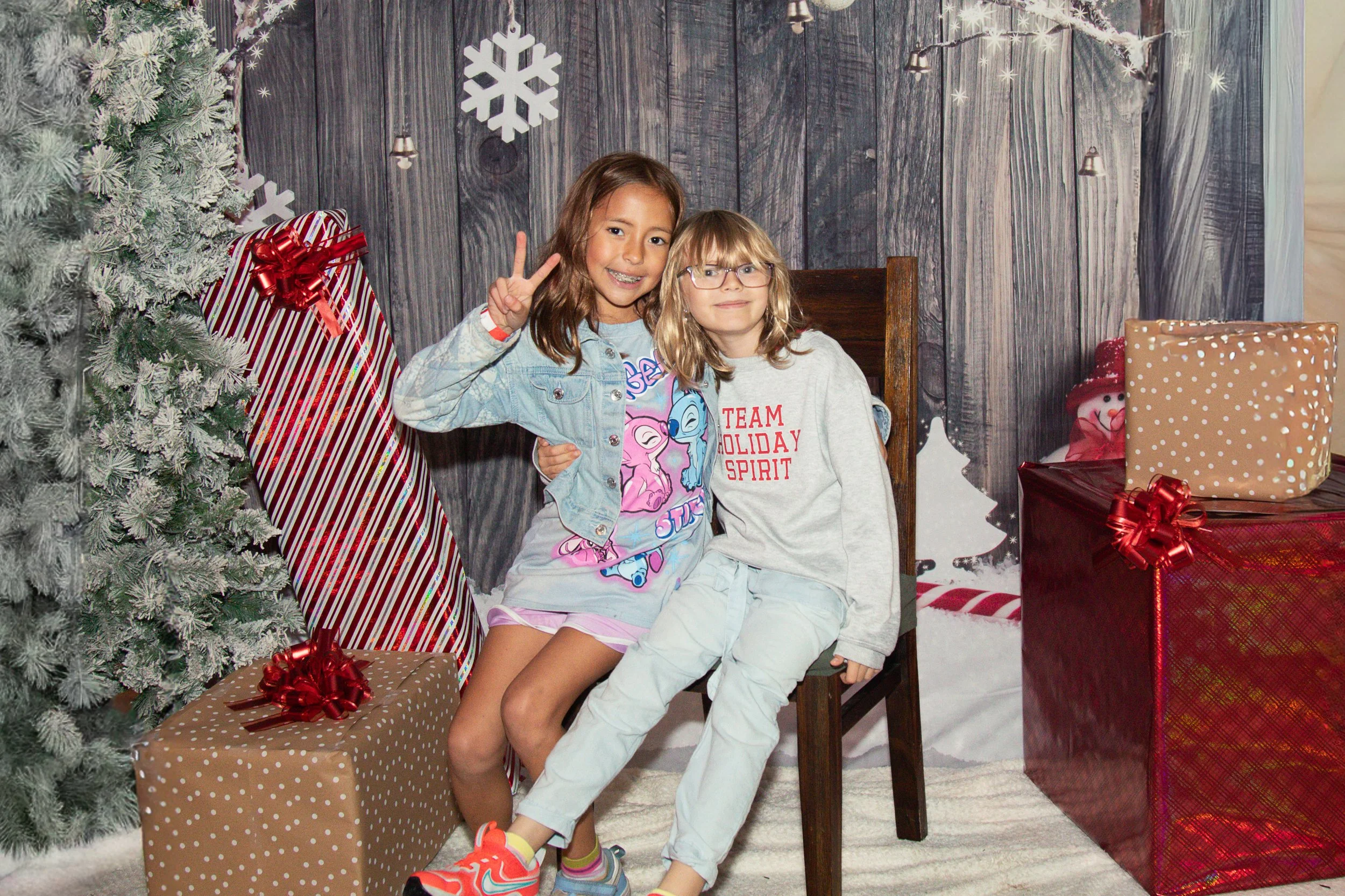 Marrisa Tuer Christmas Event 2025-084.jpg