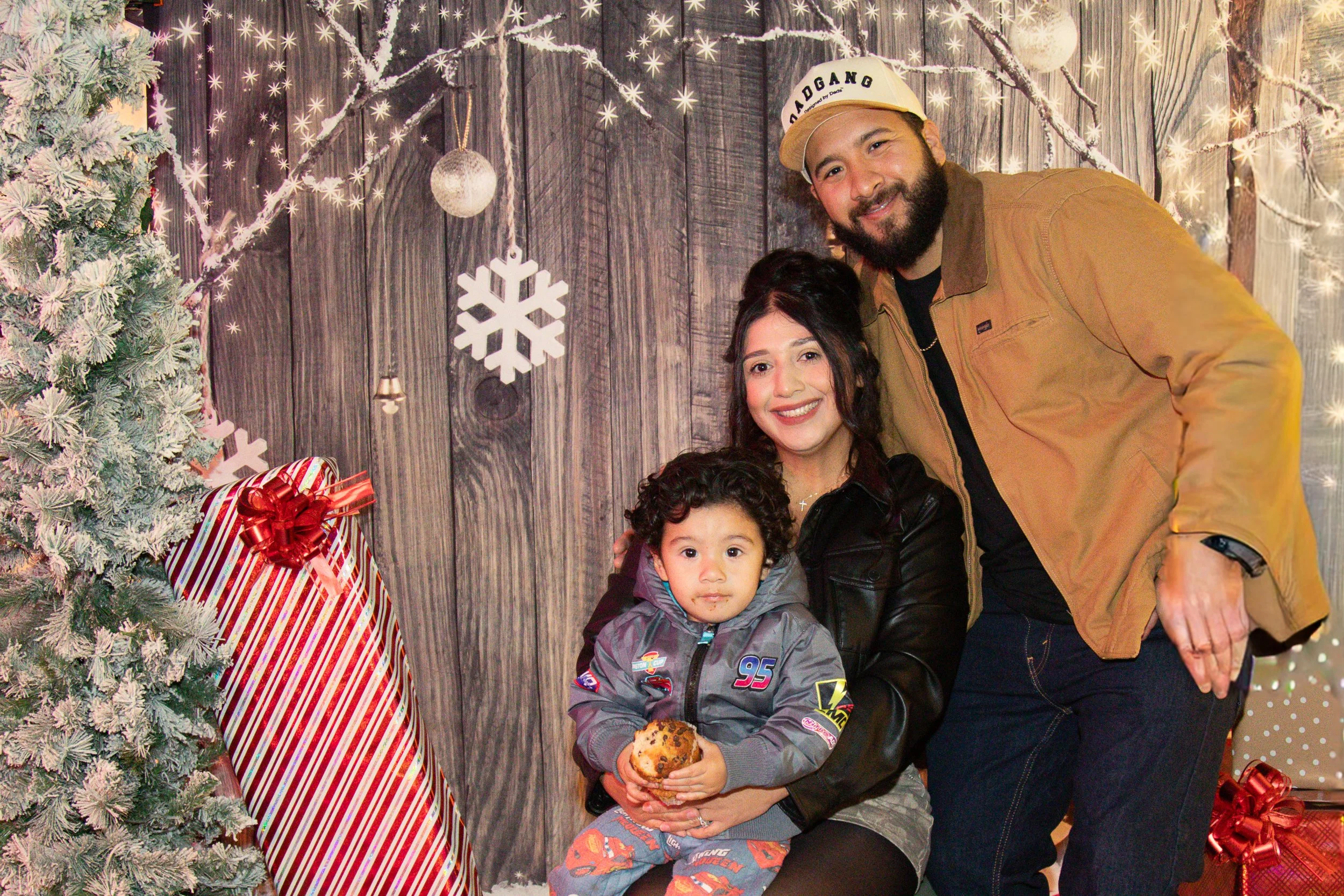 Marrisa Tuer Christmas Event 2025-086.jpg