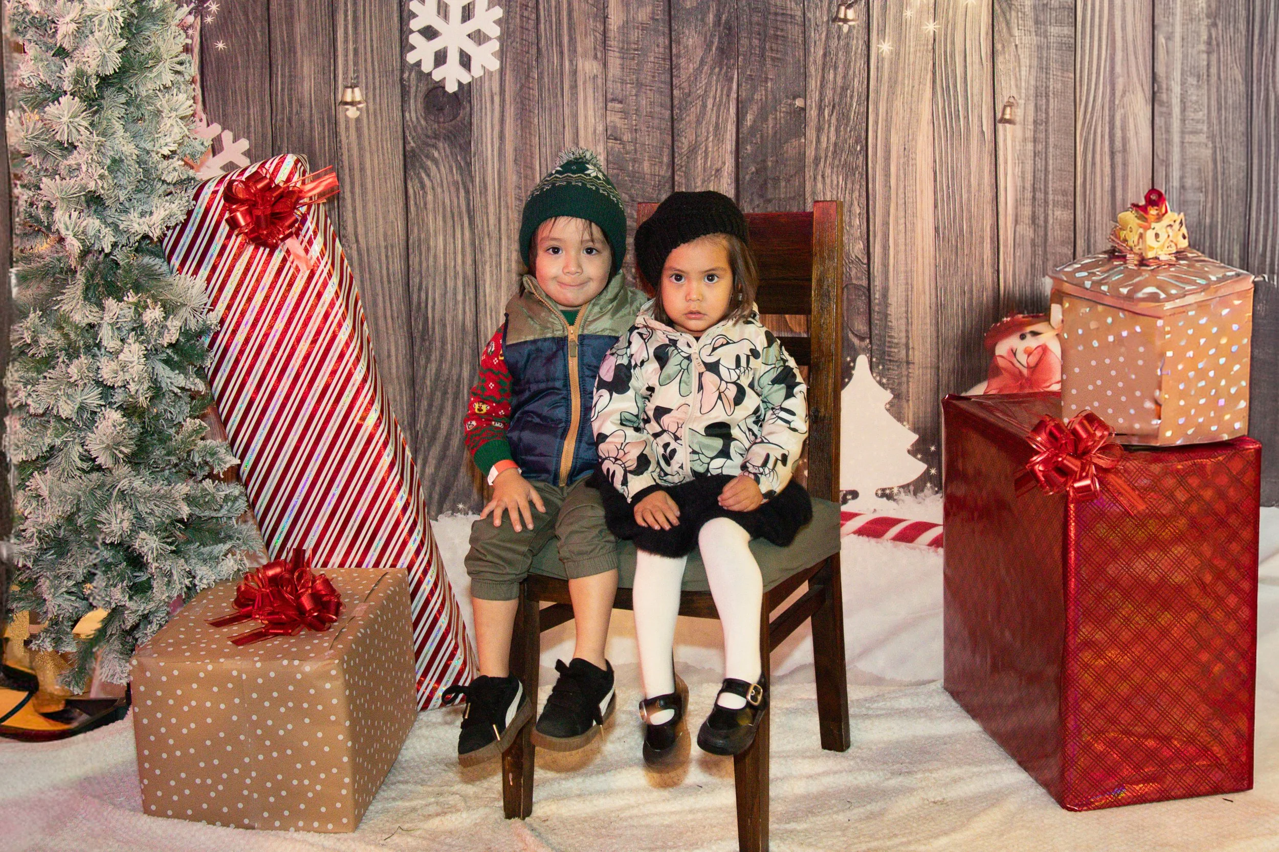 Marrisa Tuer Christmas Event 2025-087.jpg